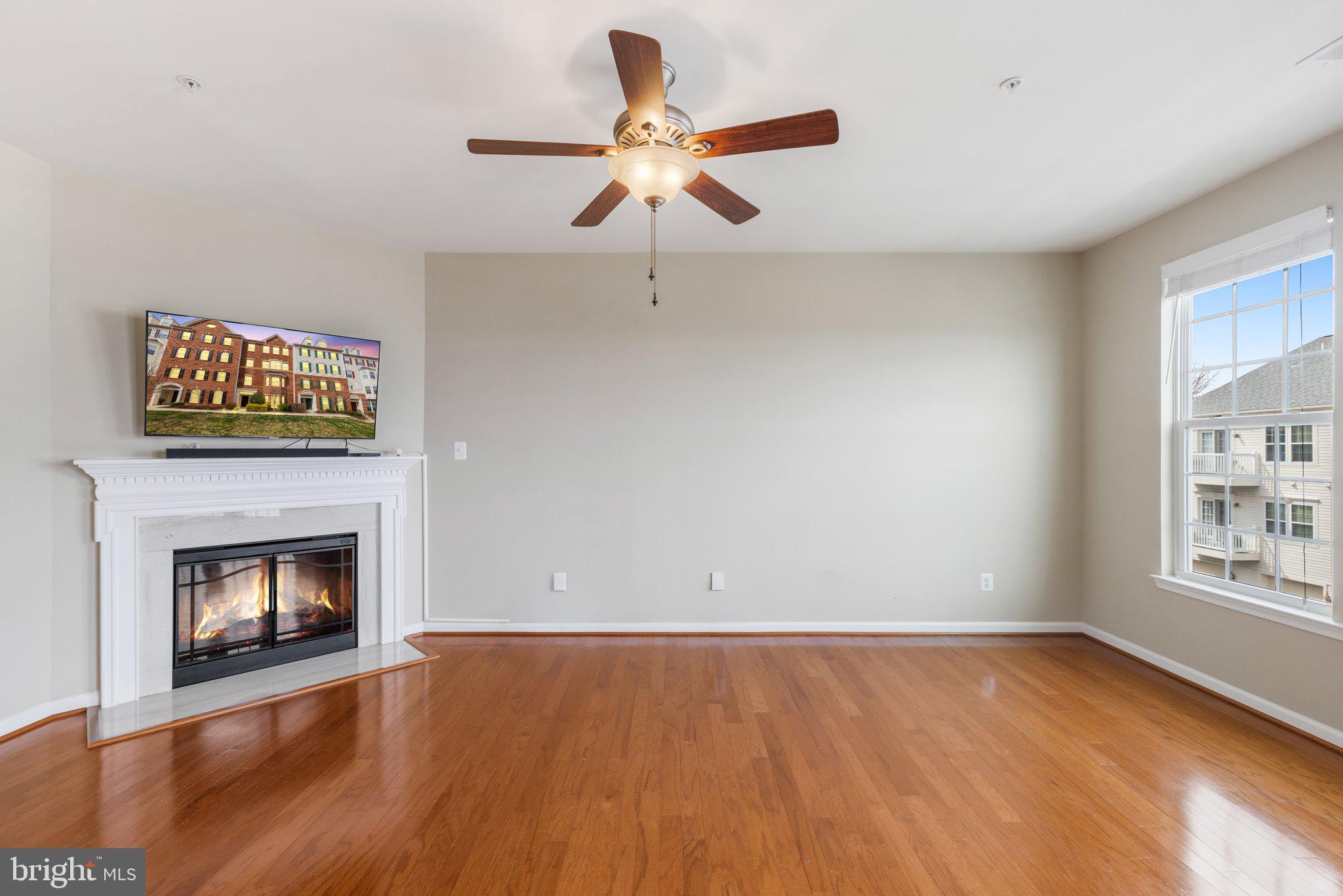 SOMERSET CONDO - Residential