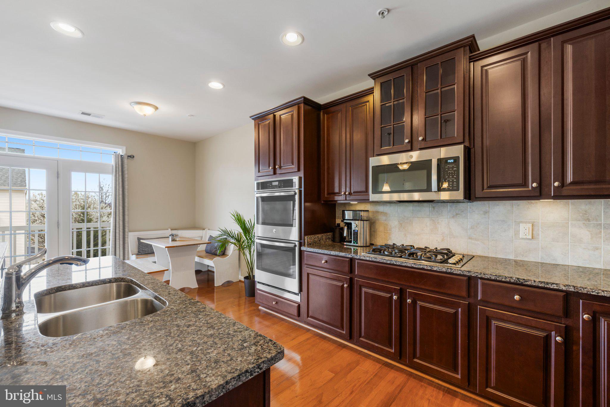 SOMERSET CONDO - Residential