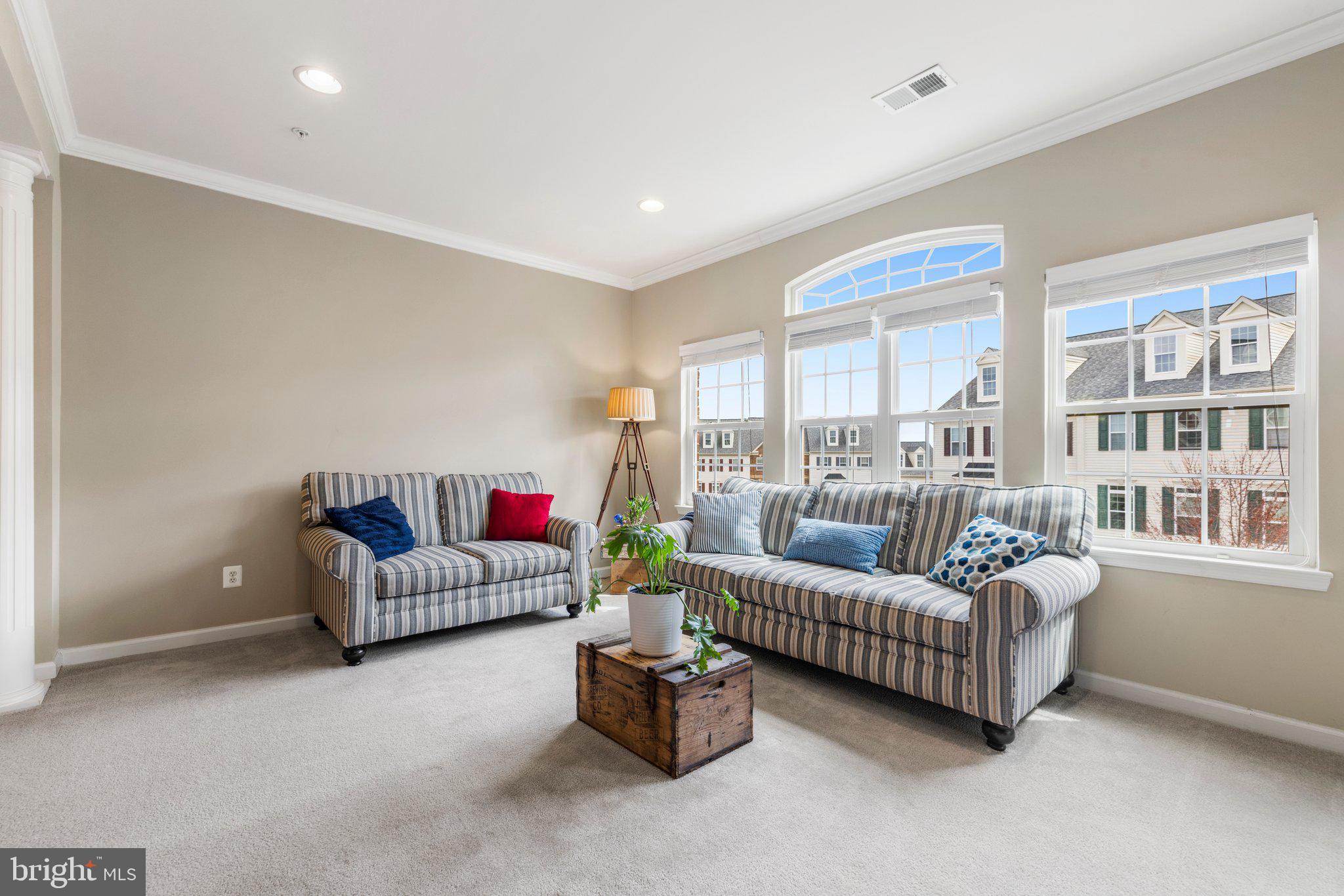 SOMERSET CONDO - Residential