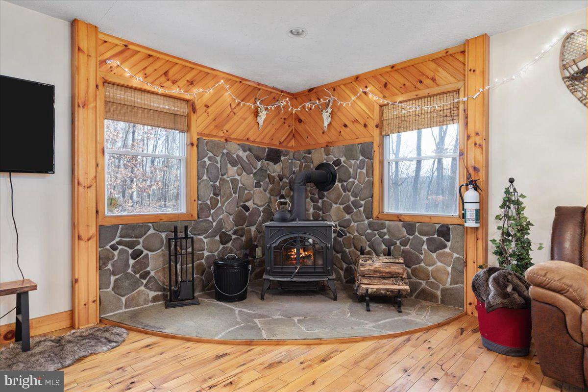 MOUNTAIN VIEW ESTATES - Residential