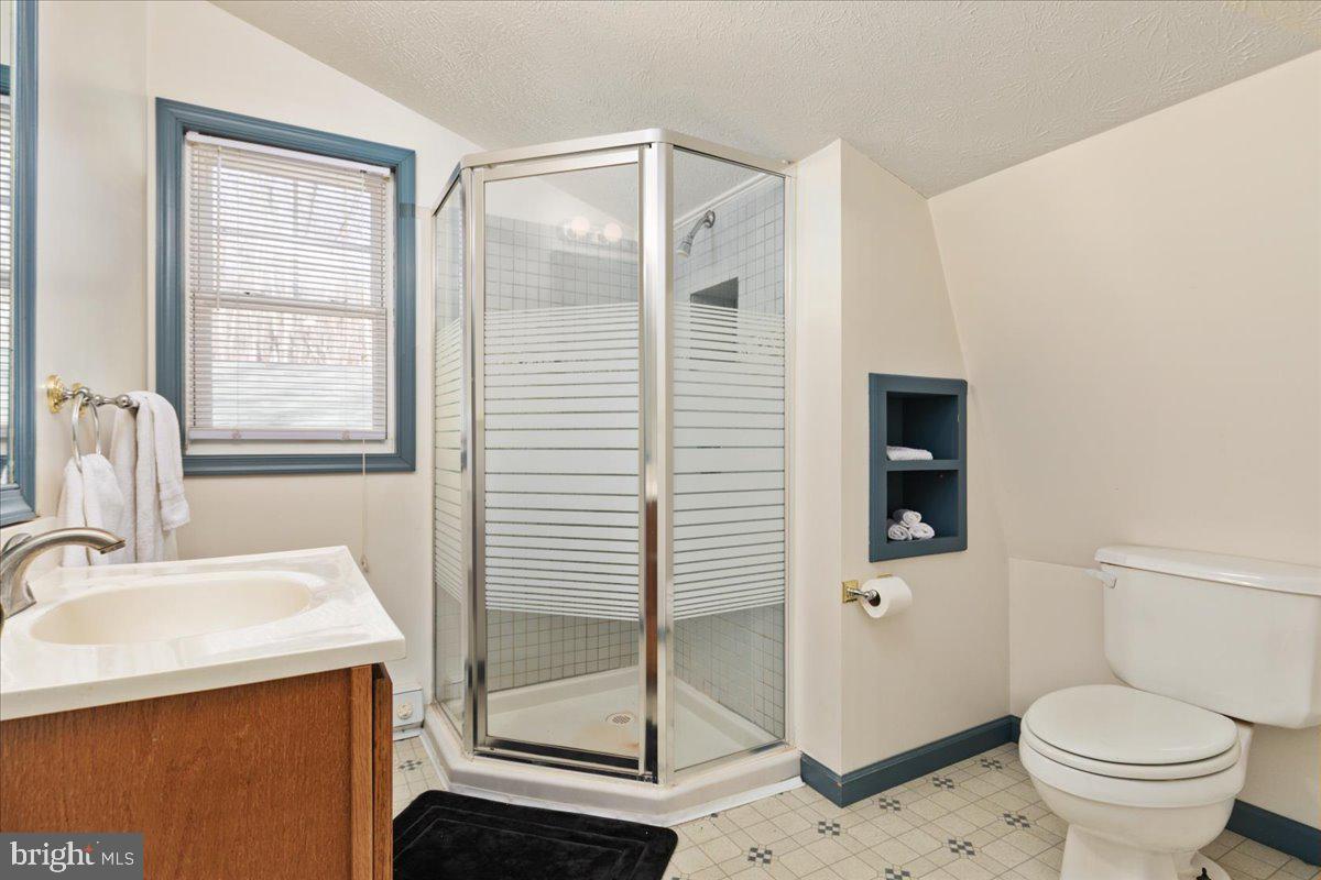 MOUNTAIN VIEW ESTATES - Residential