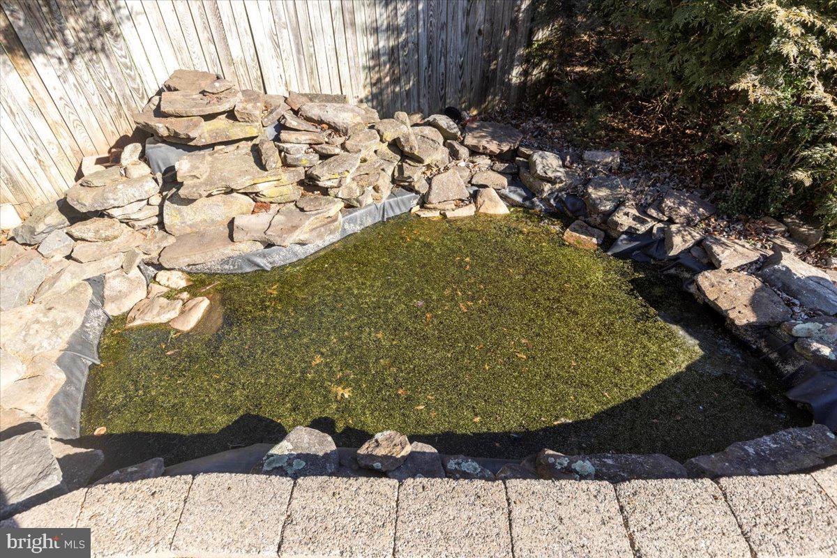 CHANTILLY GREEN ESTATES - Residential