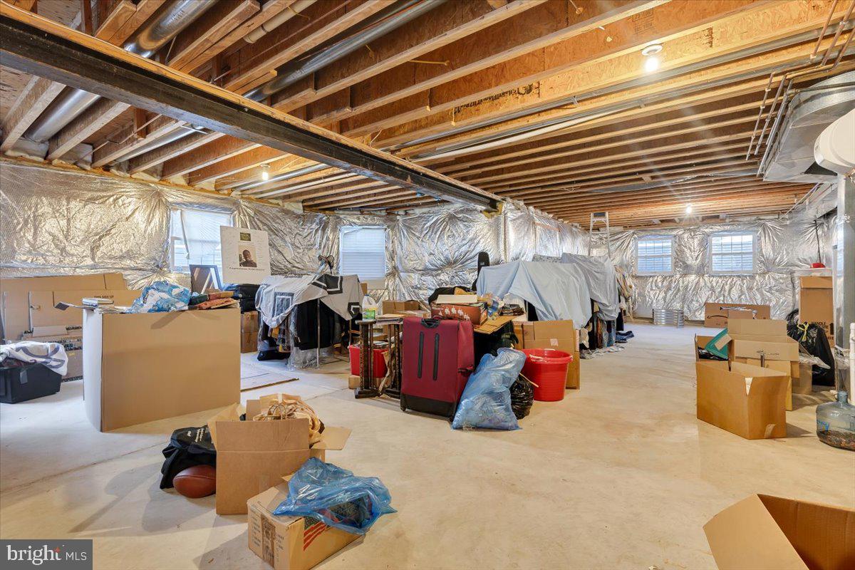 CHANTILLY GREEN ESTATES - Residential