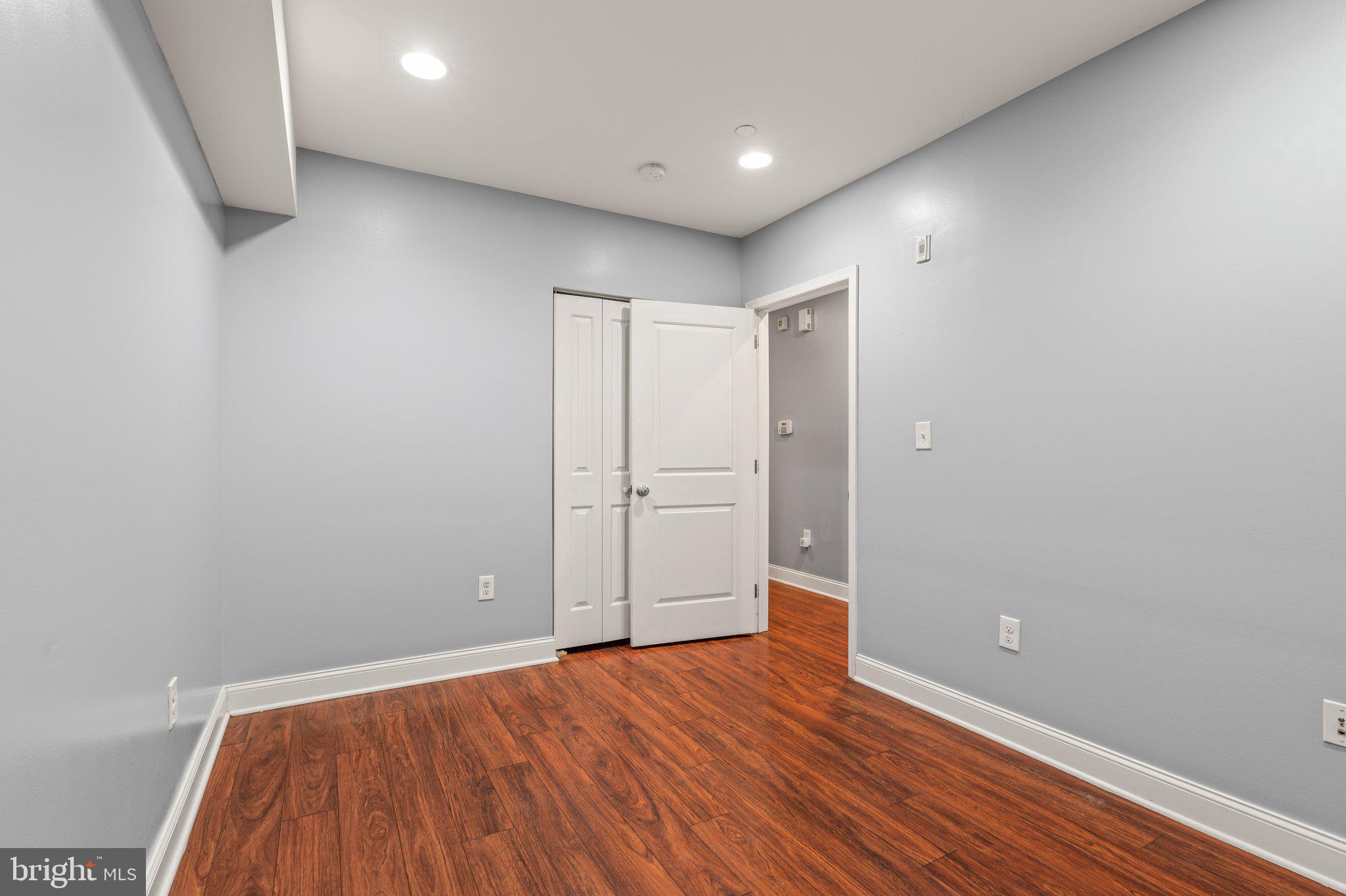 TEMPLE UNIVERSITY - Residential Lease