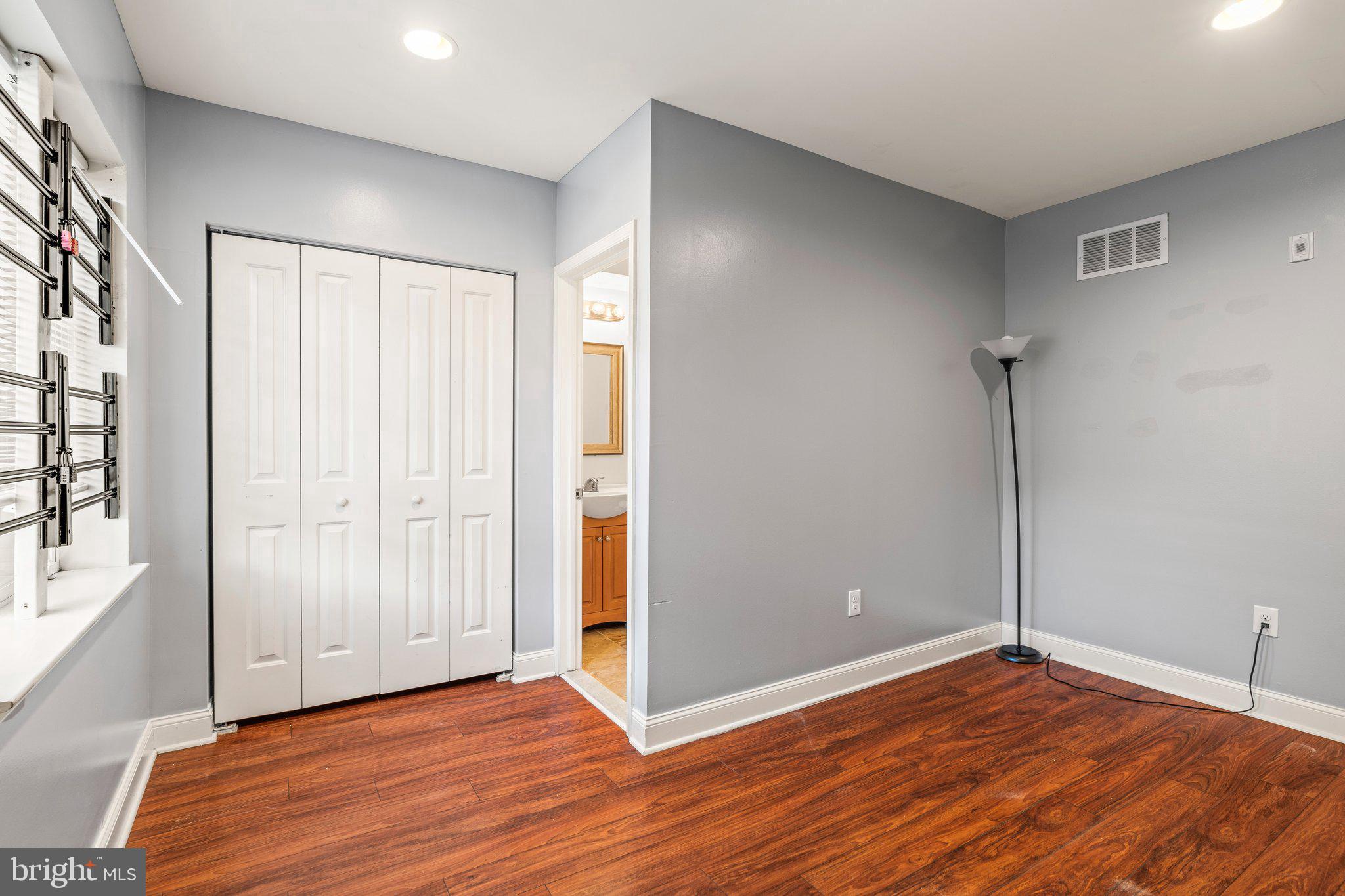 TEMPLE UNIVERSITY - Residential Lease