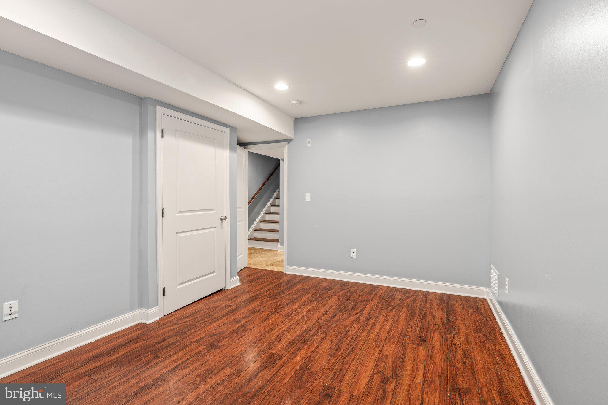 TEMPLE UNIVERSITY - Residential Lease