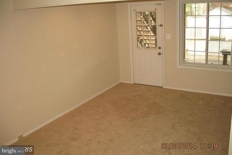 OAK SPRINGS - Residential Lease