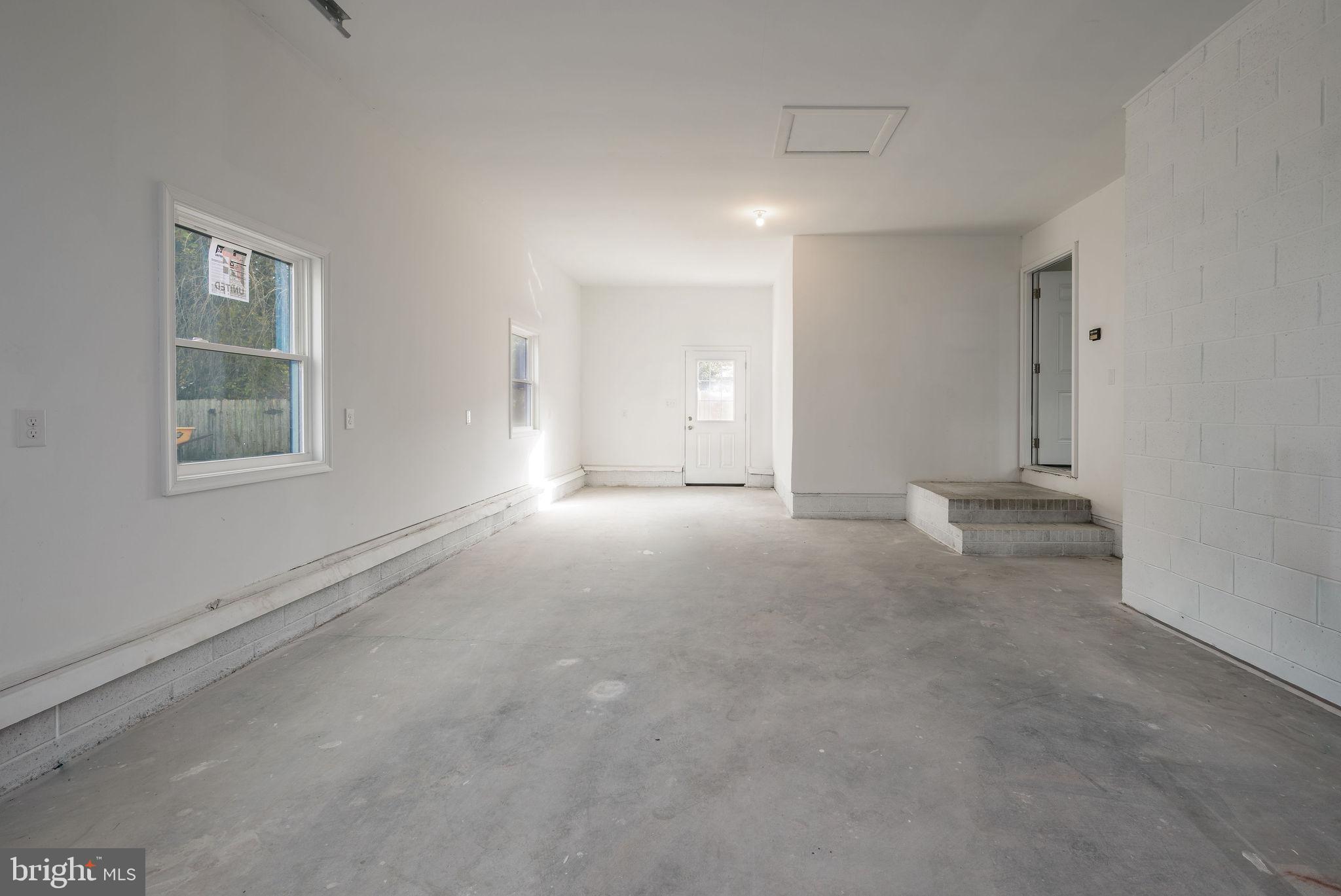 MILL POND ACRES (1) - Residential