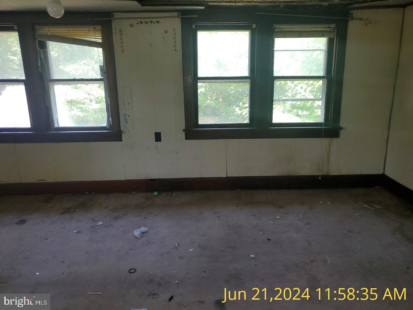 ELK MILLS - Residential