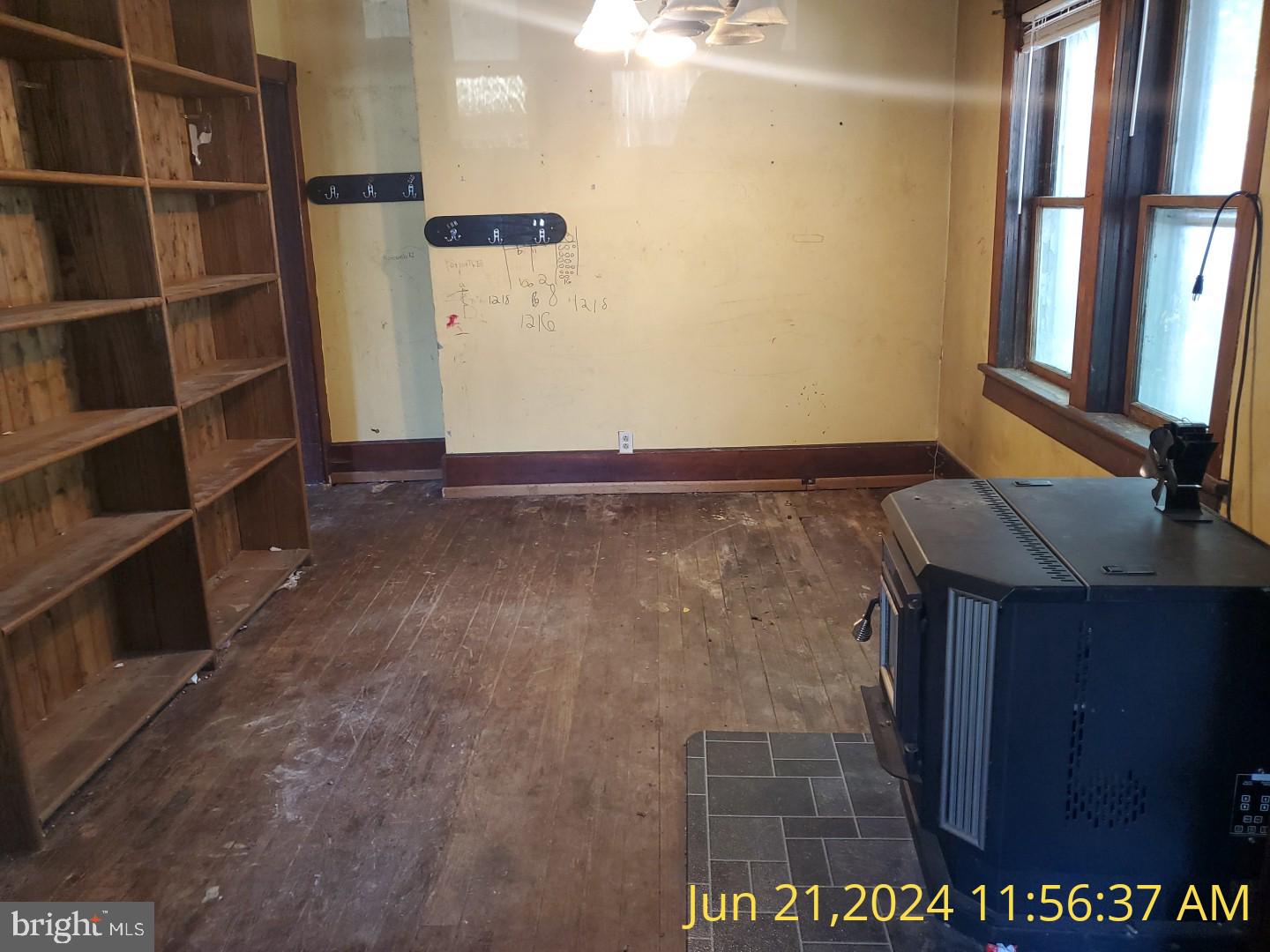 ELK MILLS - Residential