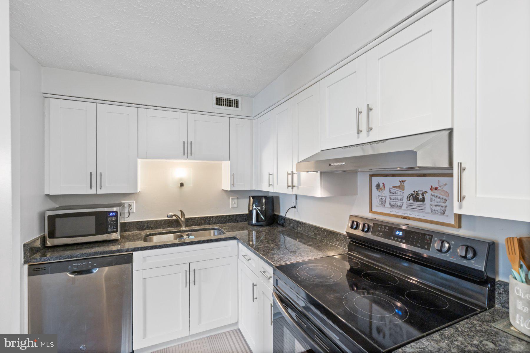 CHESTERFIELD GARDEN CONDOMINIUM - Residential