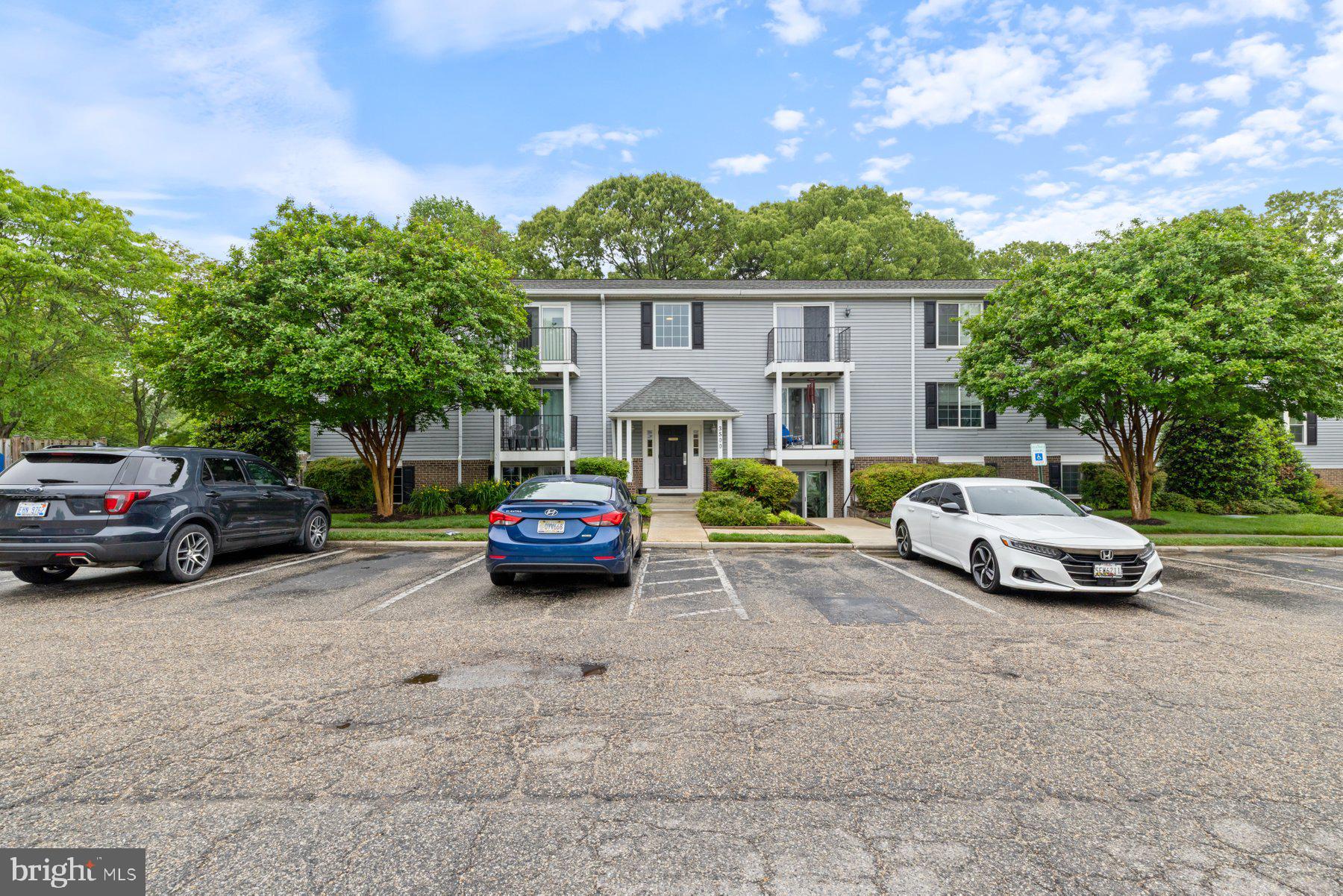 CHESTERFIELD GARDEN CONDOMINIUM - Residential