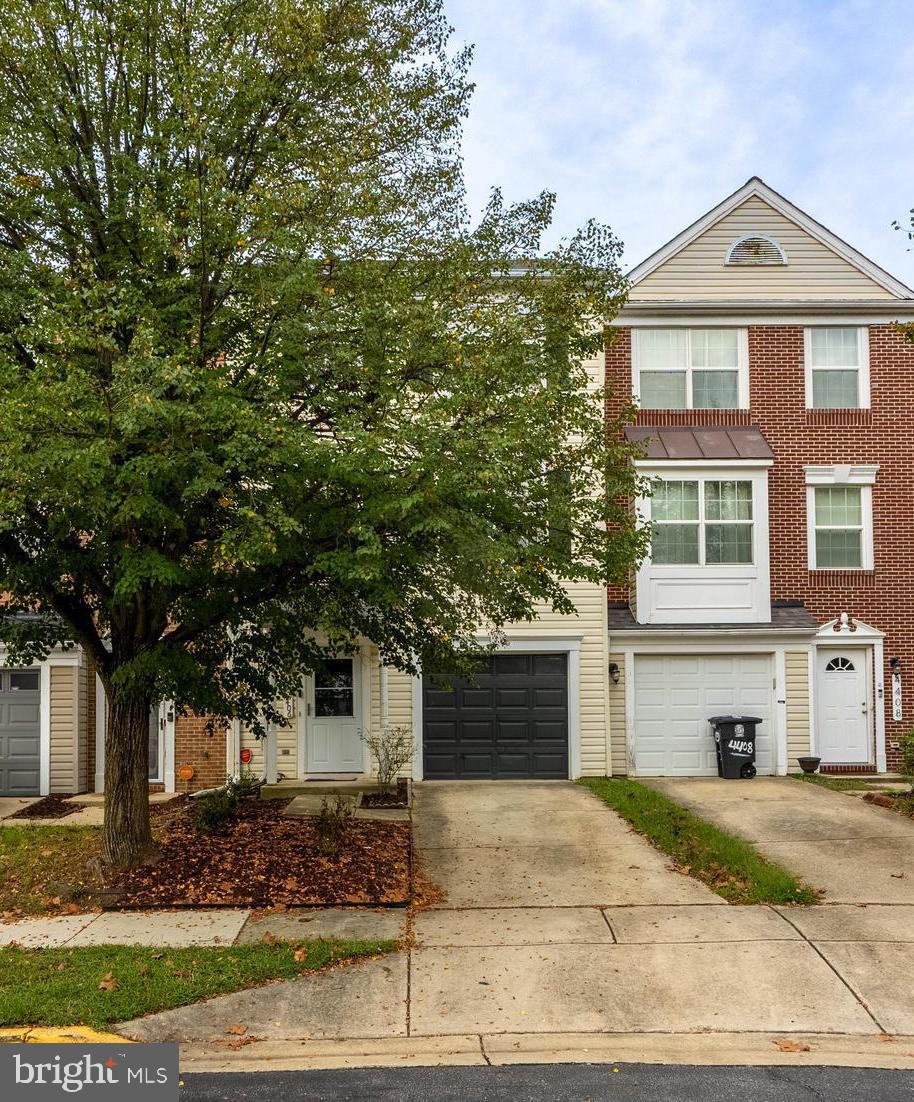 VILLAGES OF MARLBOROUGH - Residential Lease