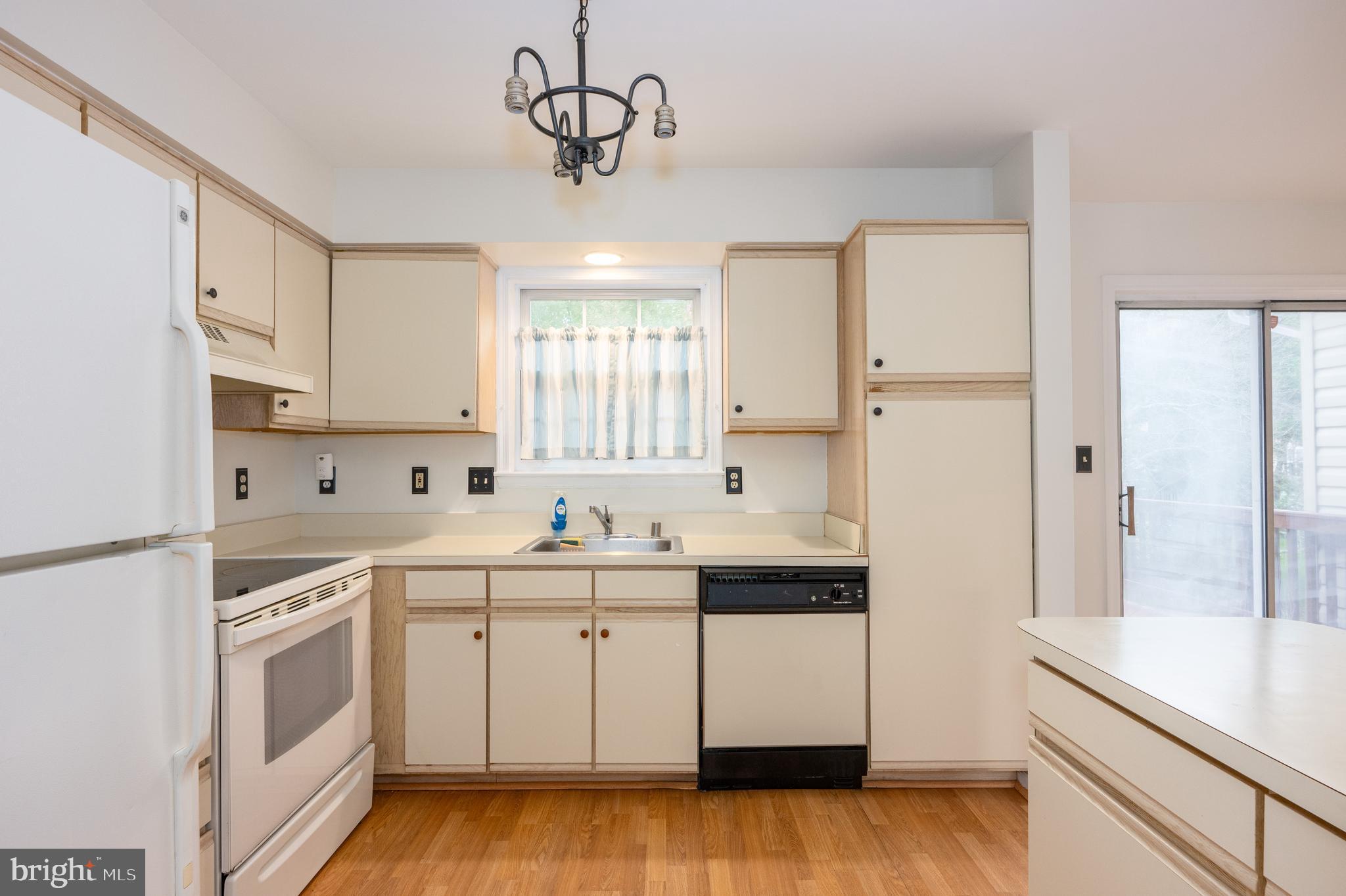 VILLAGES OF MARLBOROUGH - Residential Lease