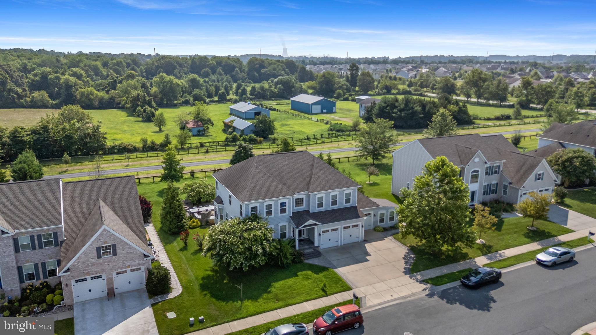 ASHBYS PLACE - Residential