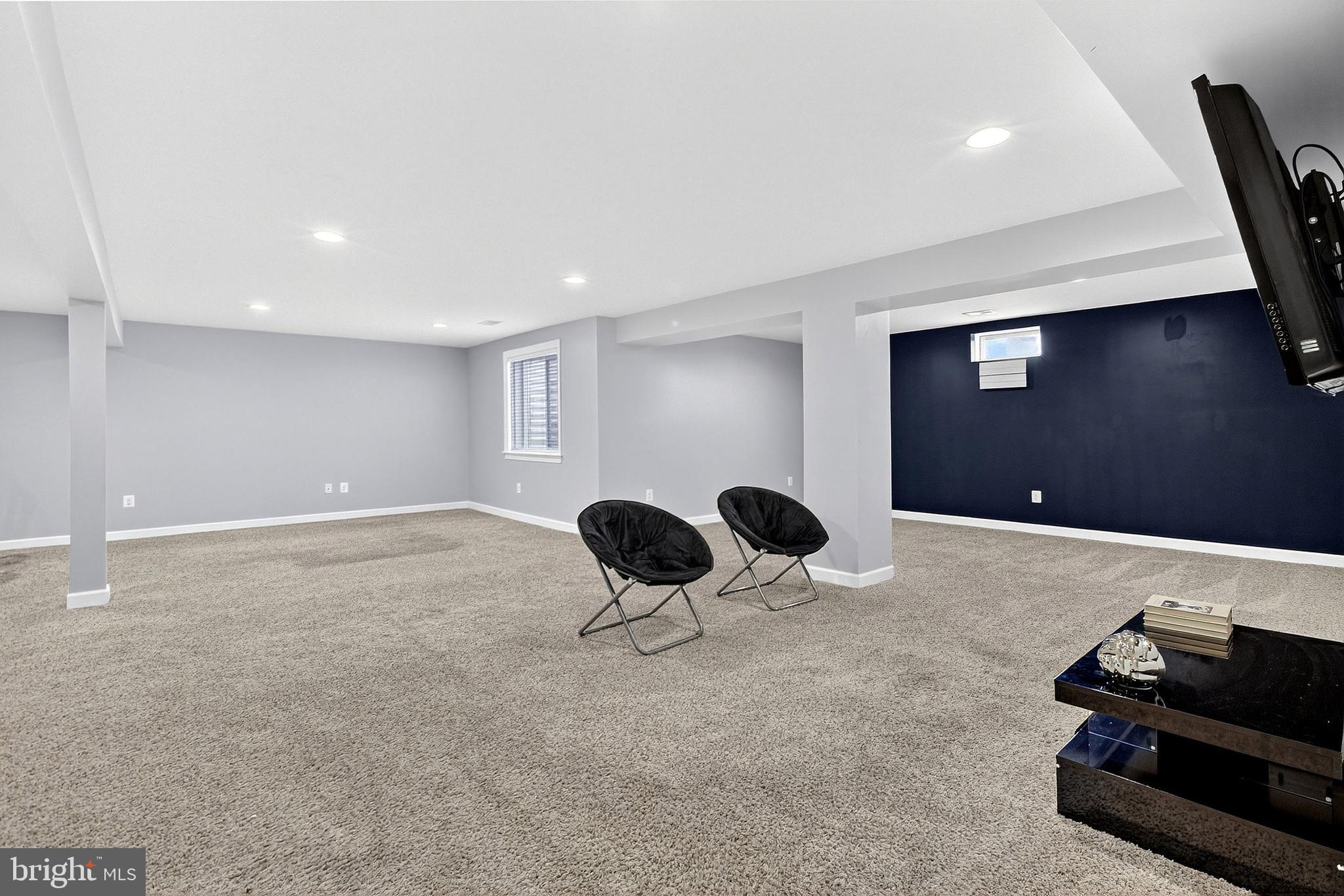 ASHBYS PLACE - Residential