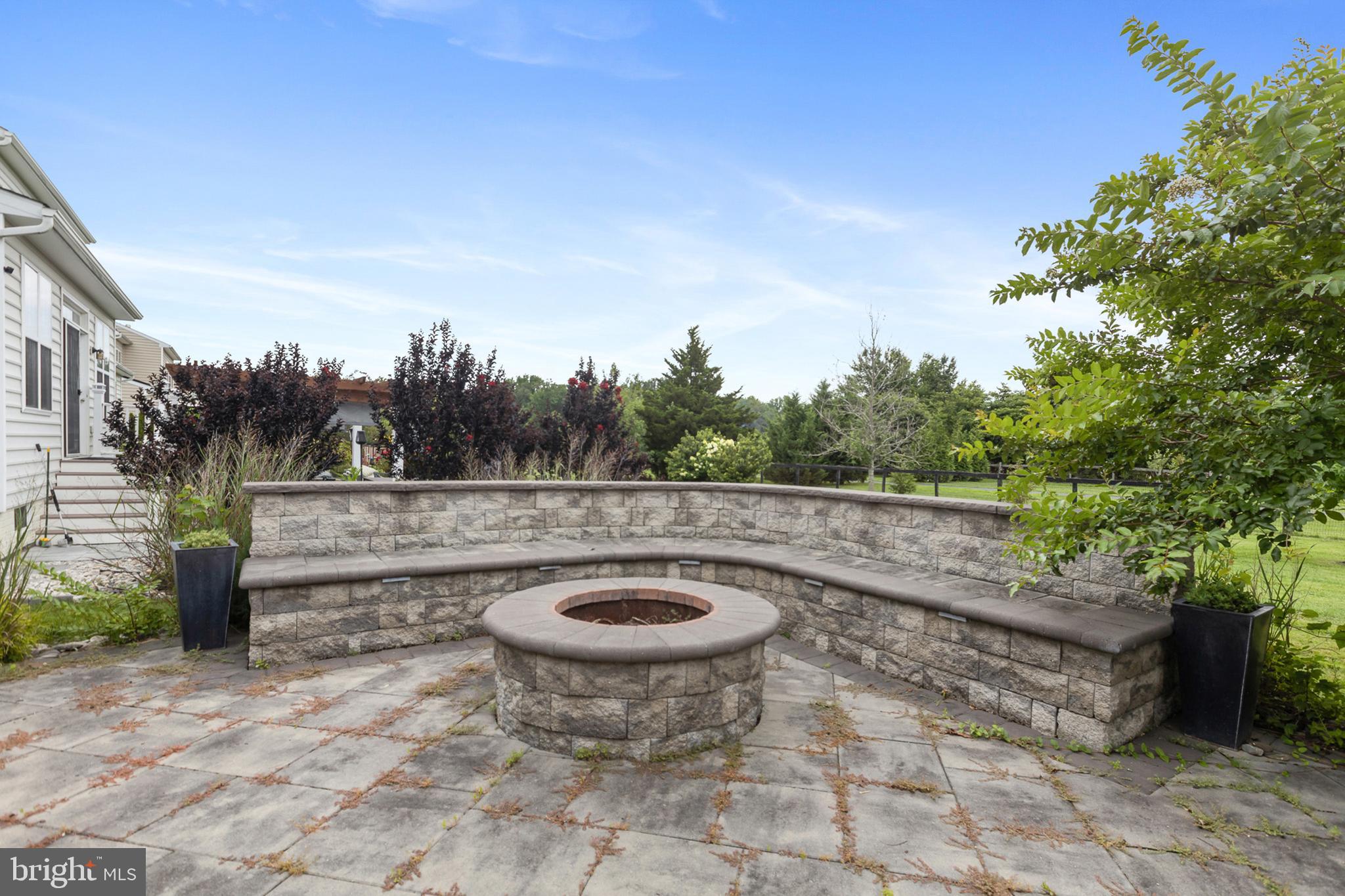 ASHBYS PLACE - Residential