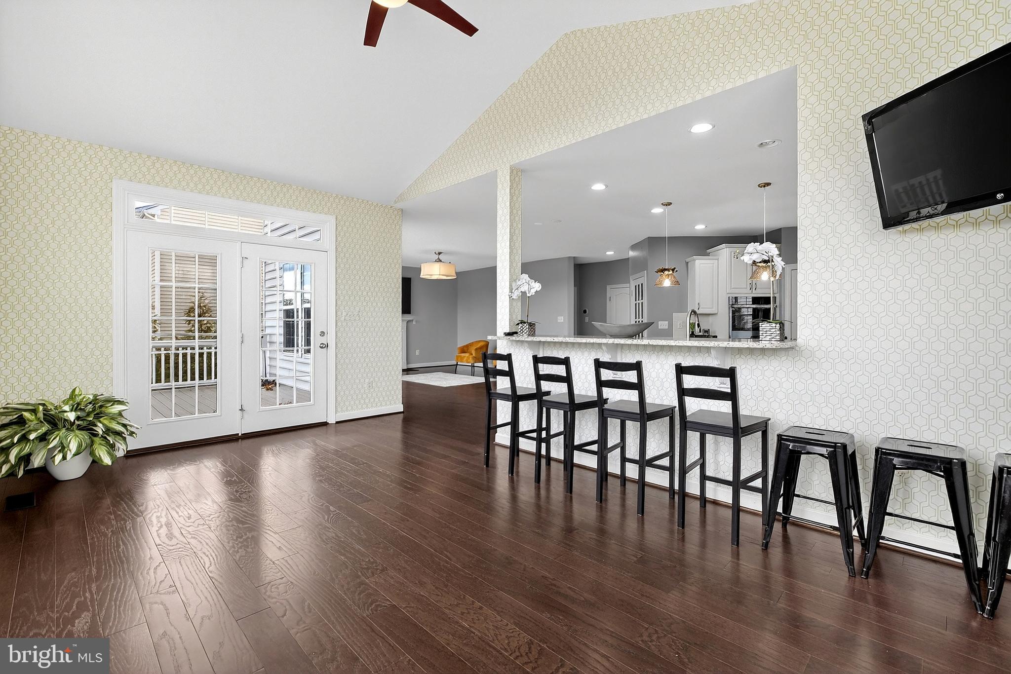 ASHBYS PLACE - Residential