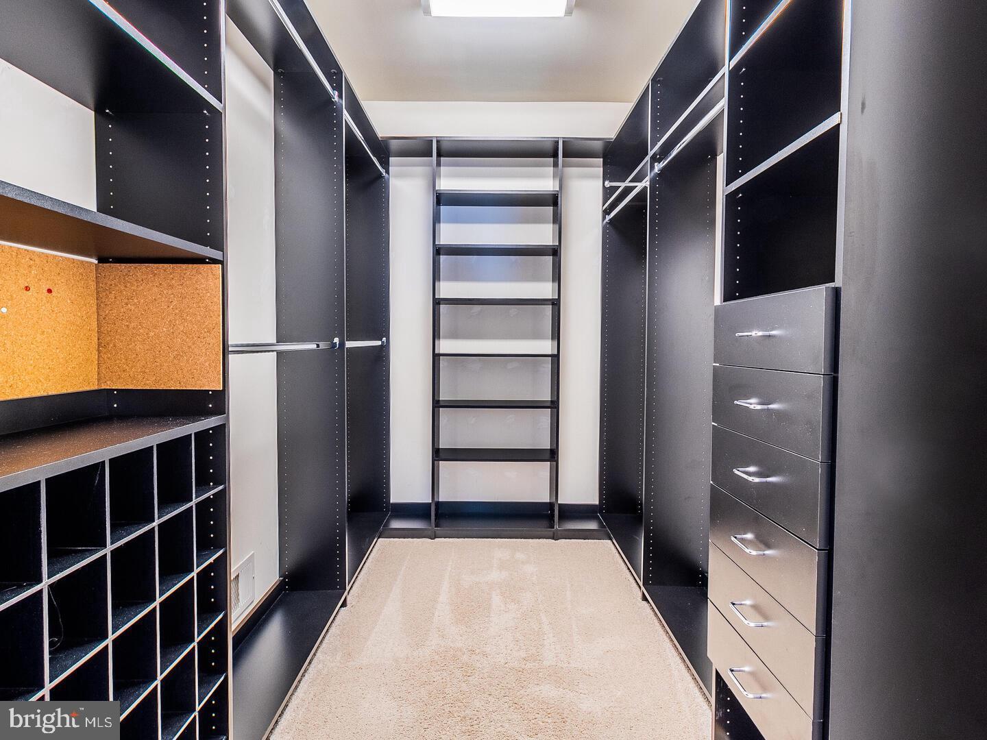 ASHBYS PLACE - Residential