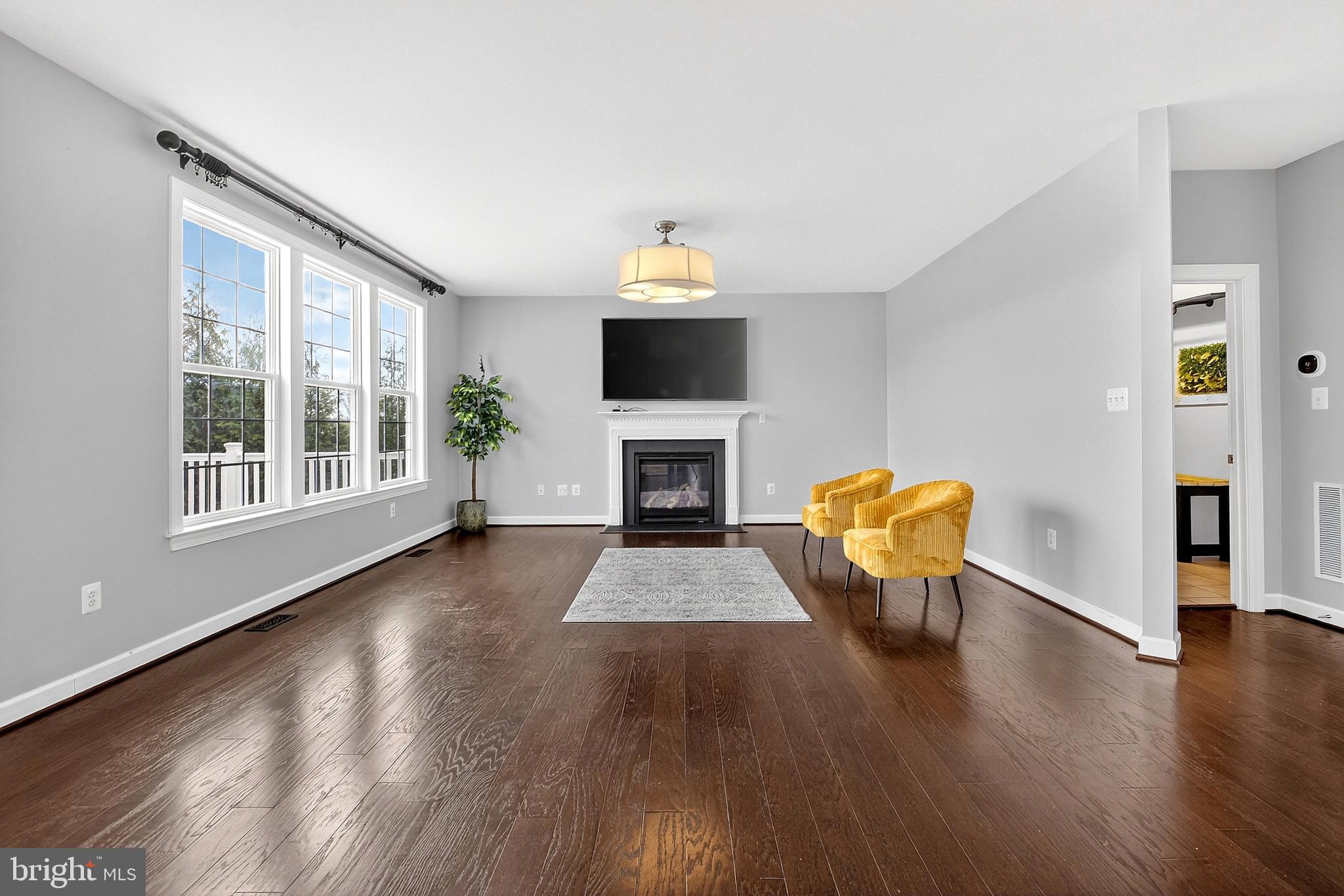 ASHBYS PLACE - Residential