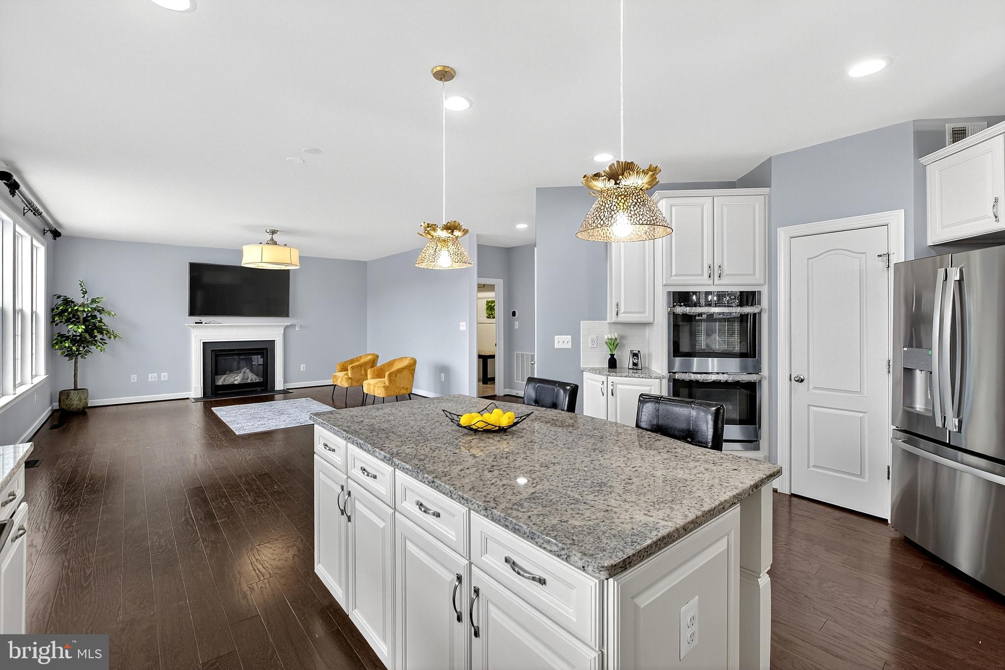 ASHBYS PLACE - Residential