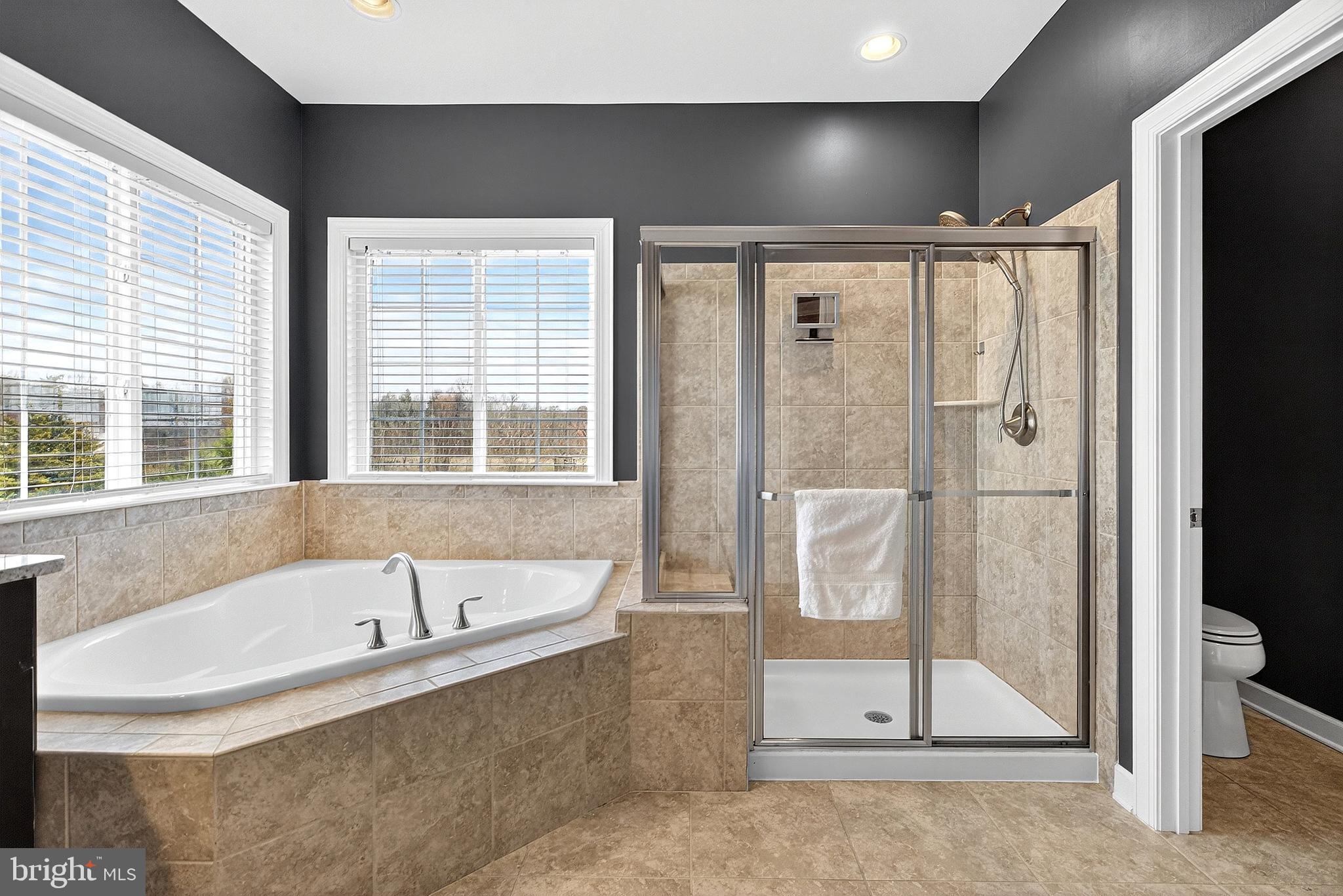 ASHBYS PLACE - Residential