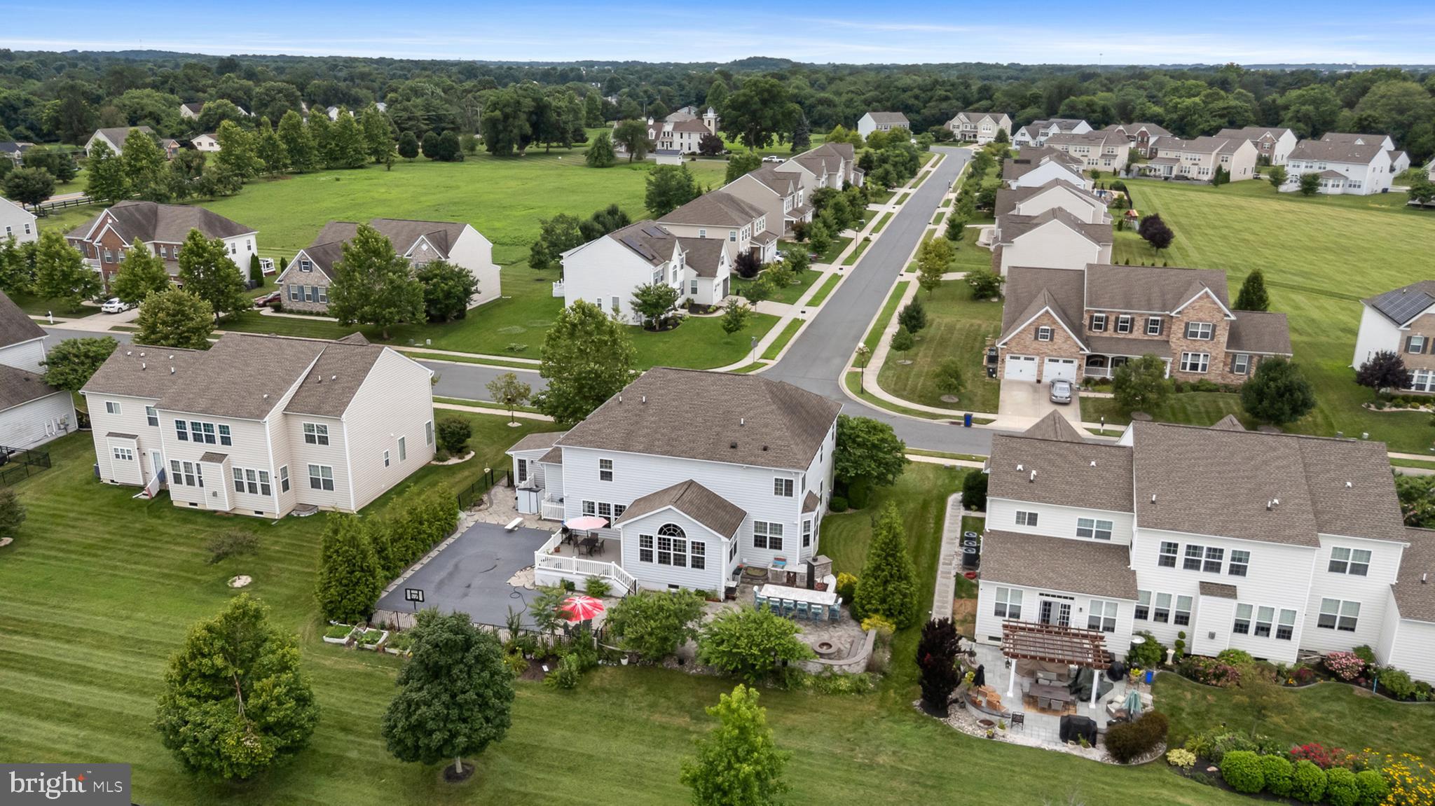 ASHBYS PLACE - Residential