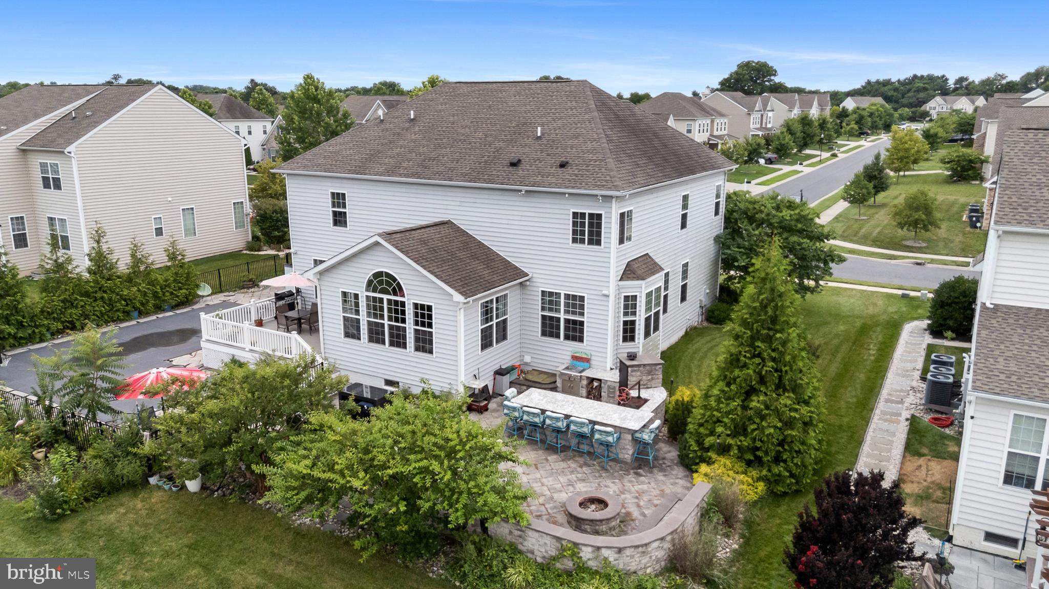 ASHBYS PLACE - Residential