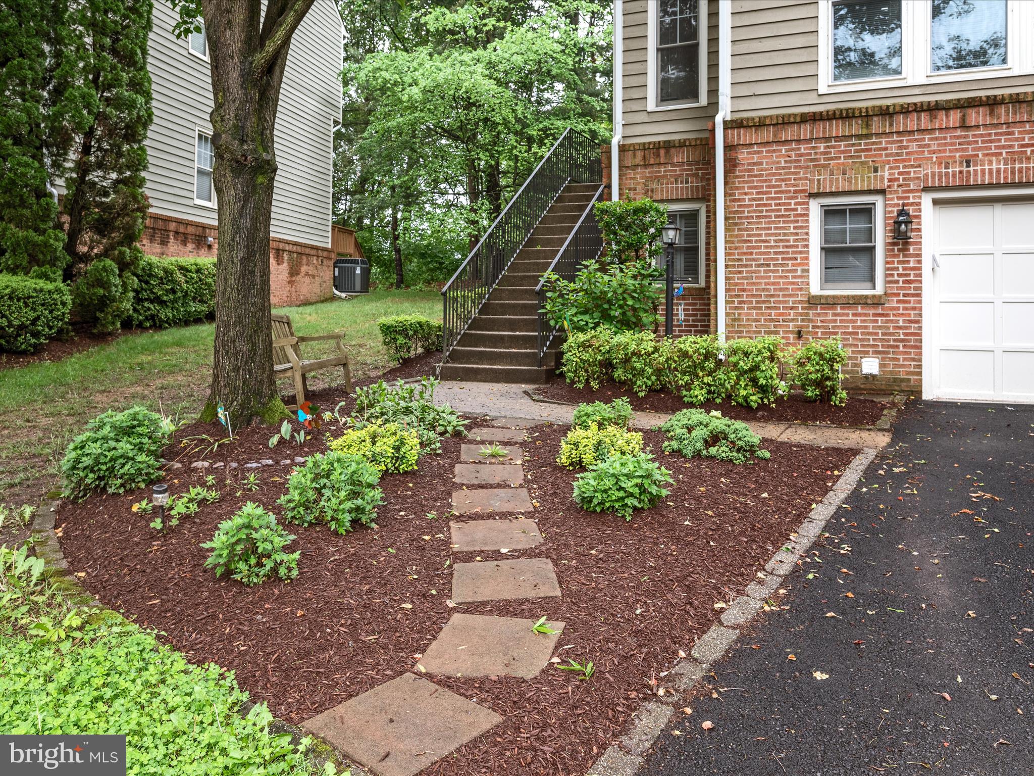1236 WEATHERSTONE COURT