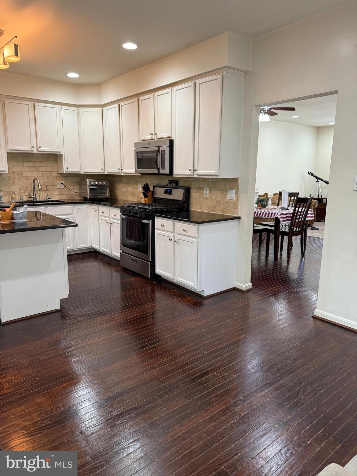 1236 WEATHERSTONE COURT