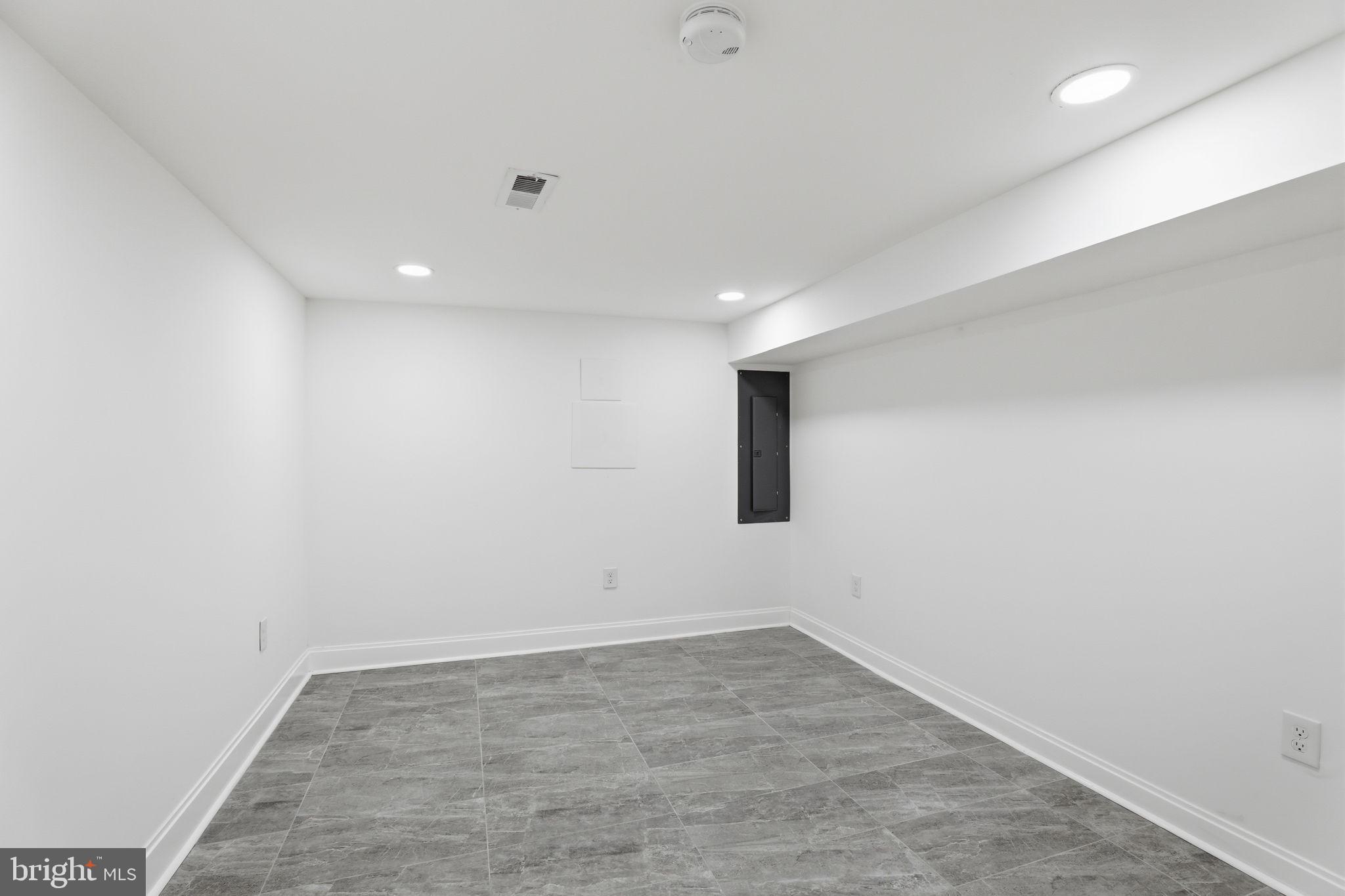 OLIVER - Residential