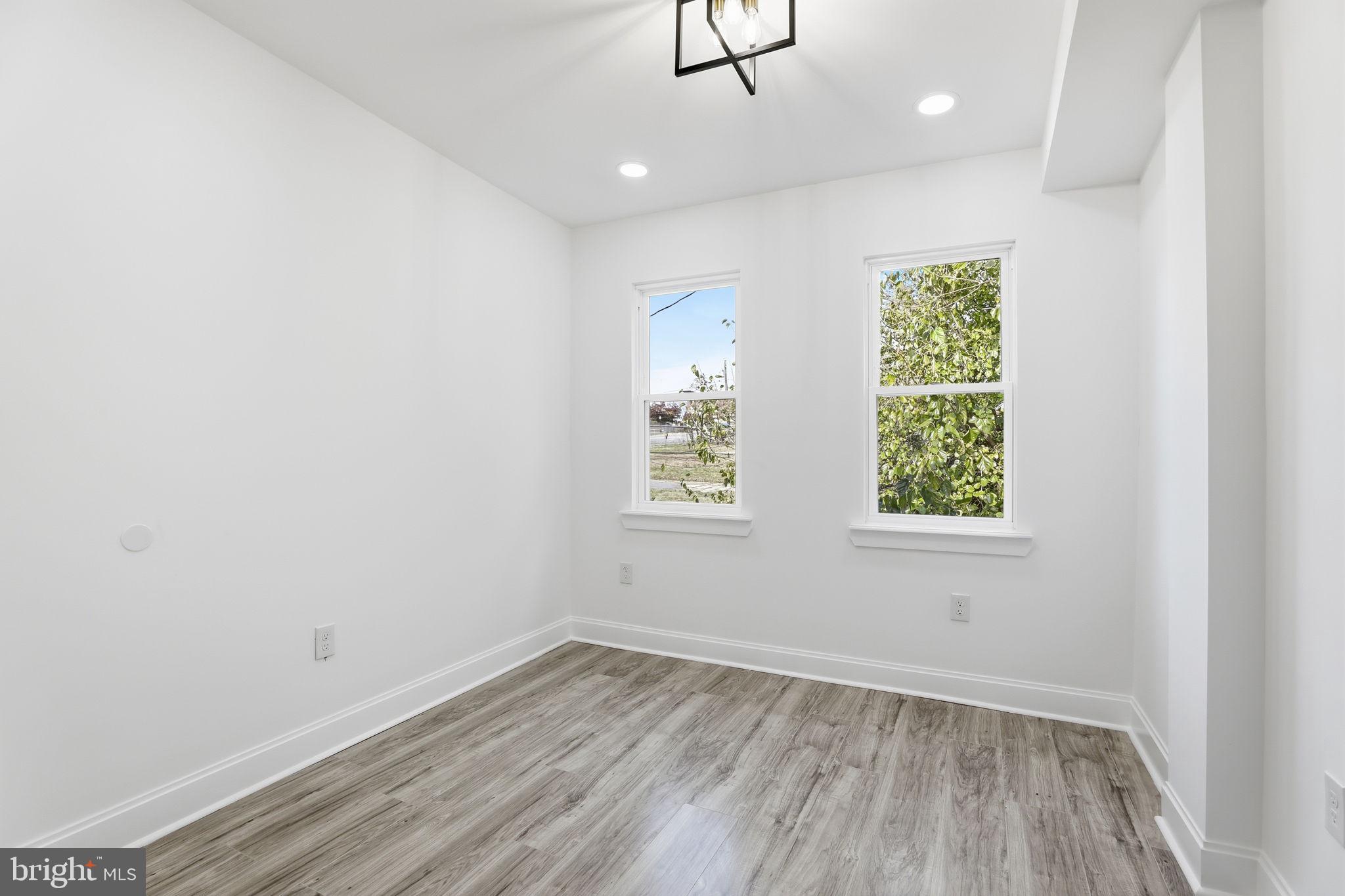 OLIVER - Residential