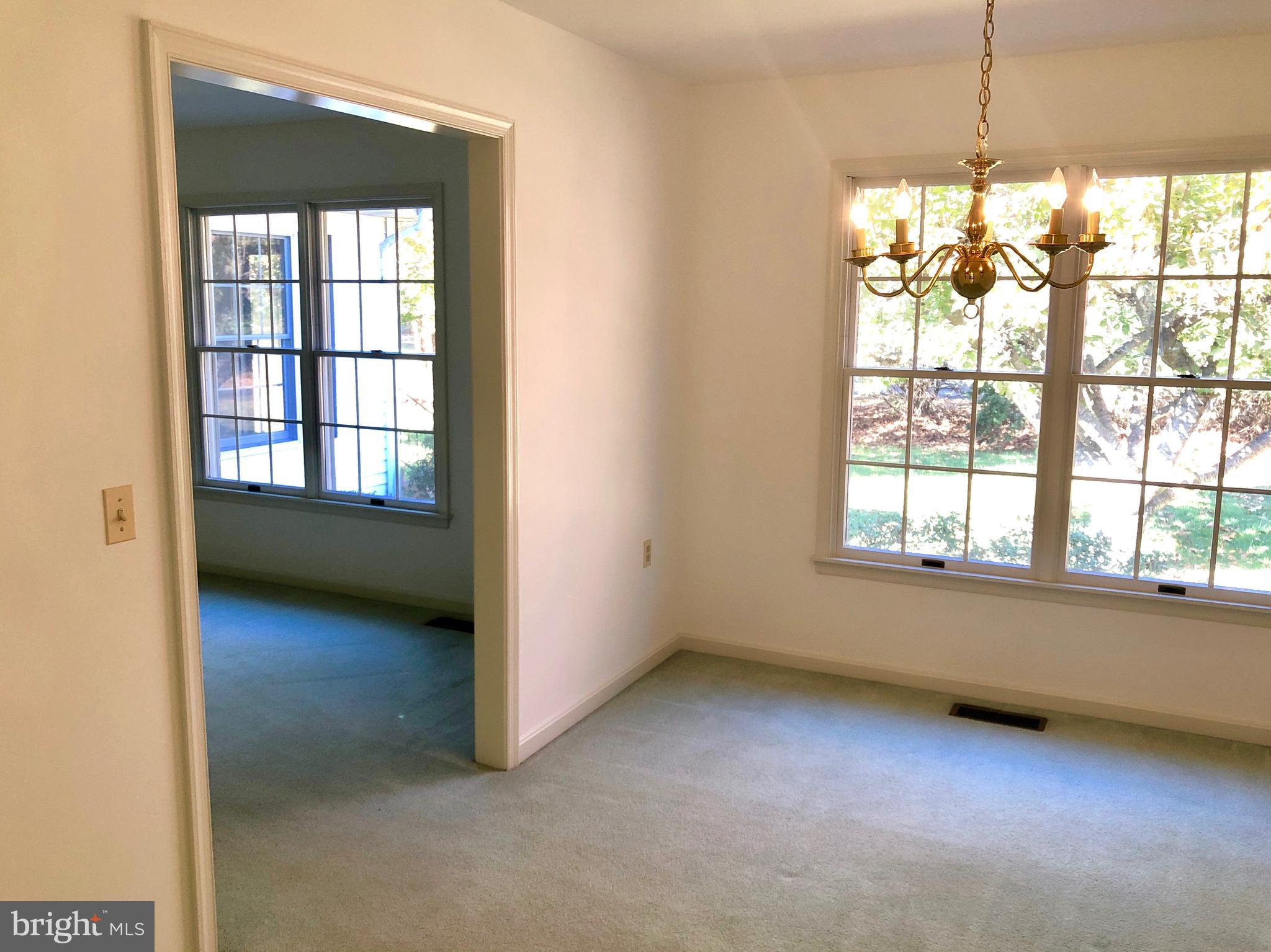 KINGSTOWN - Residential