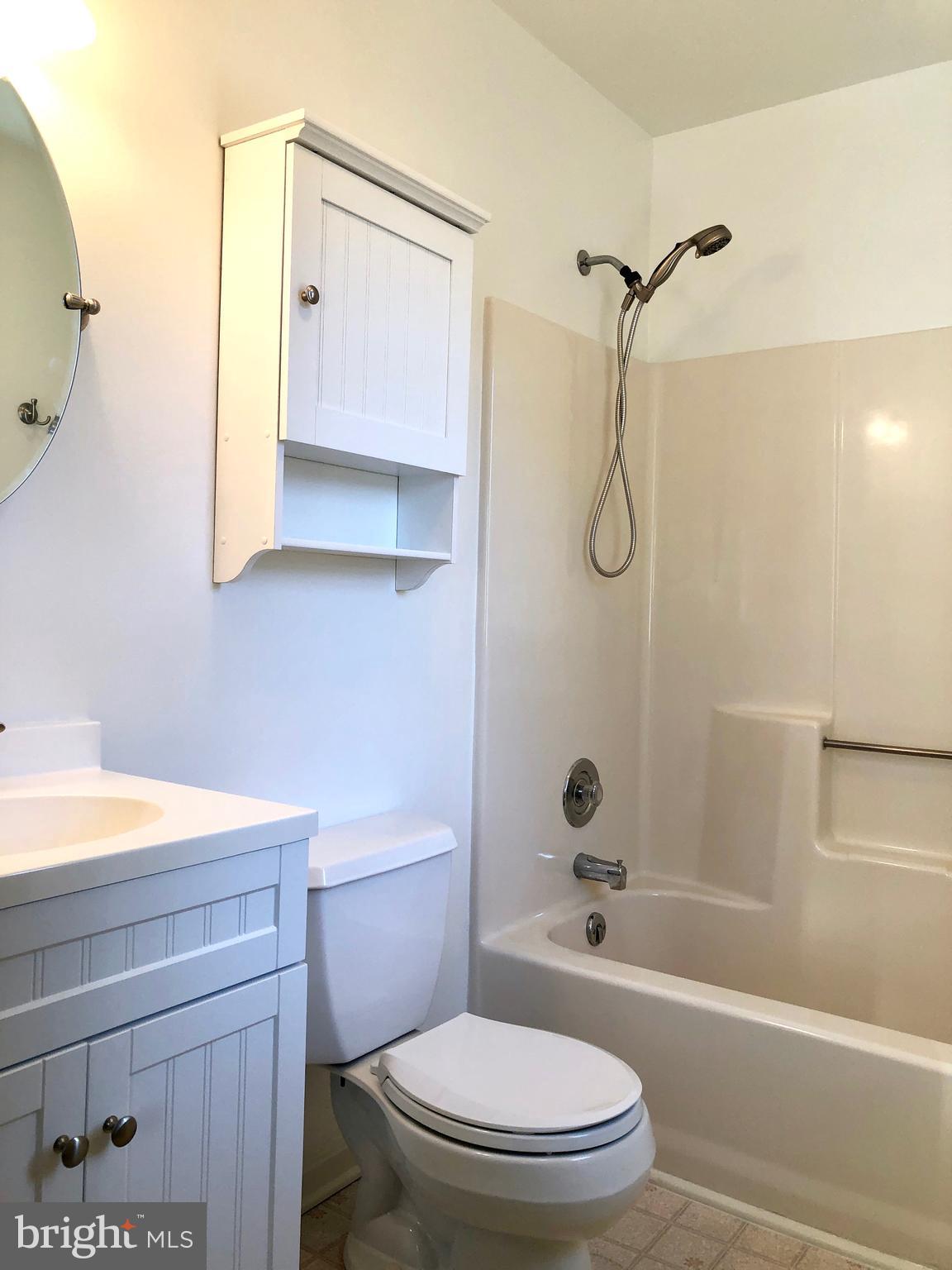 KINGSTOWN - Residential