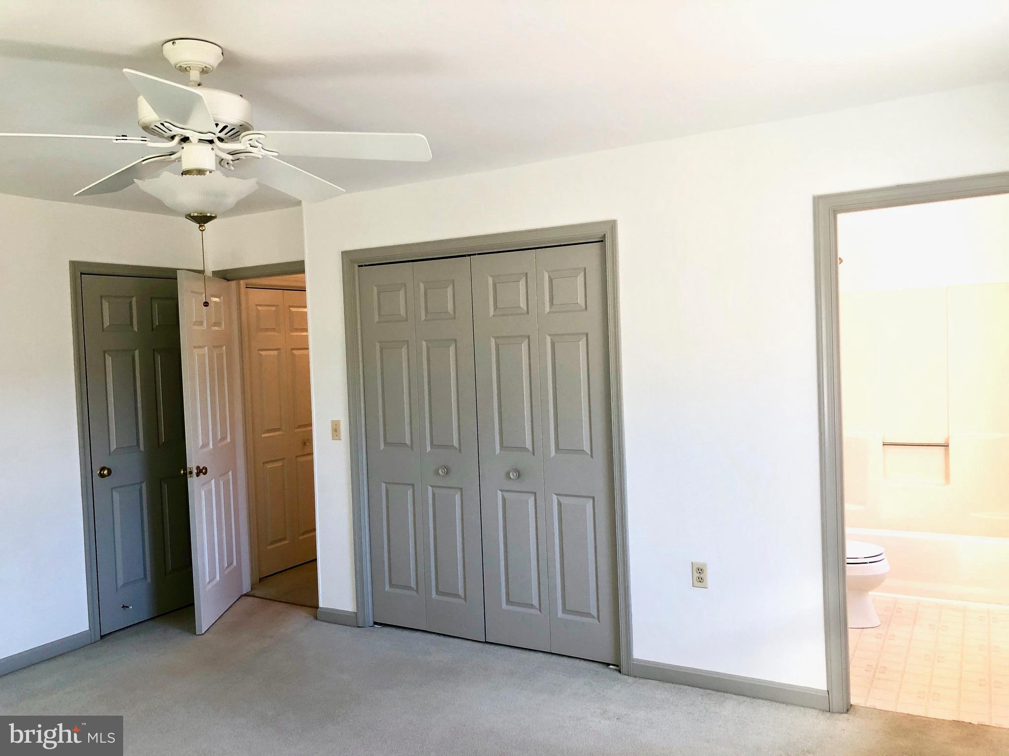 KINGSTOWN - Residential