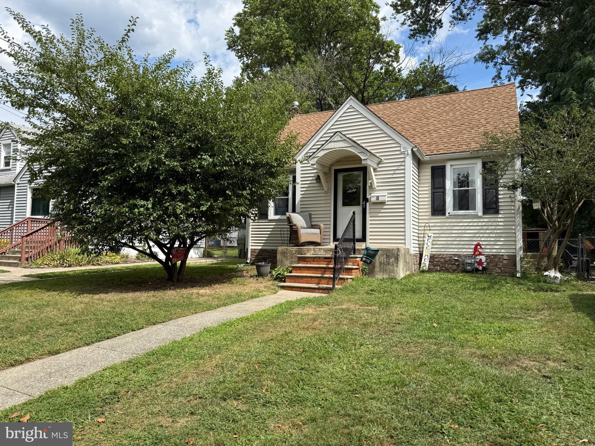 13 MASSACHUSETTS AVENUE