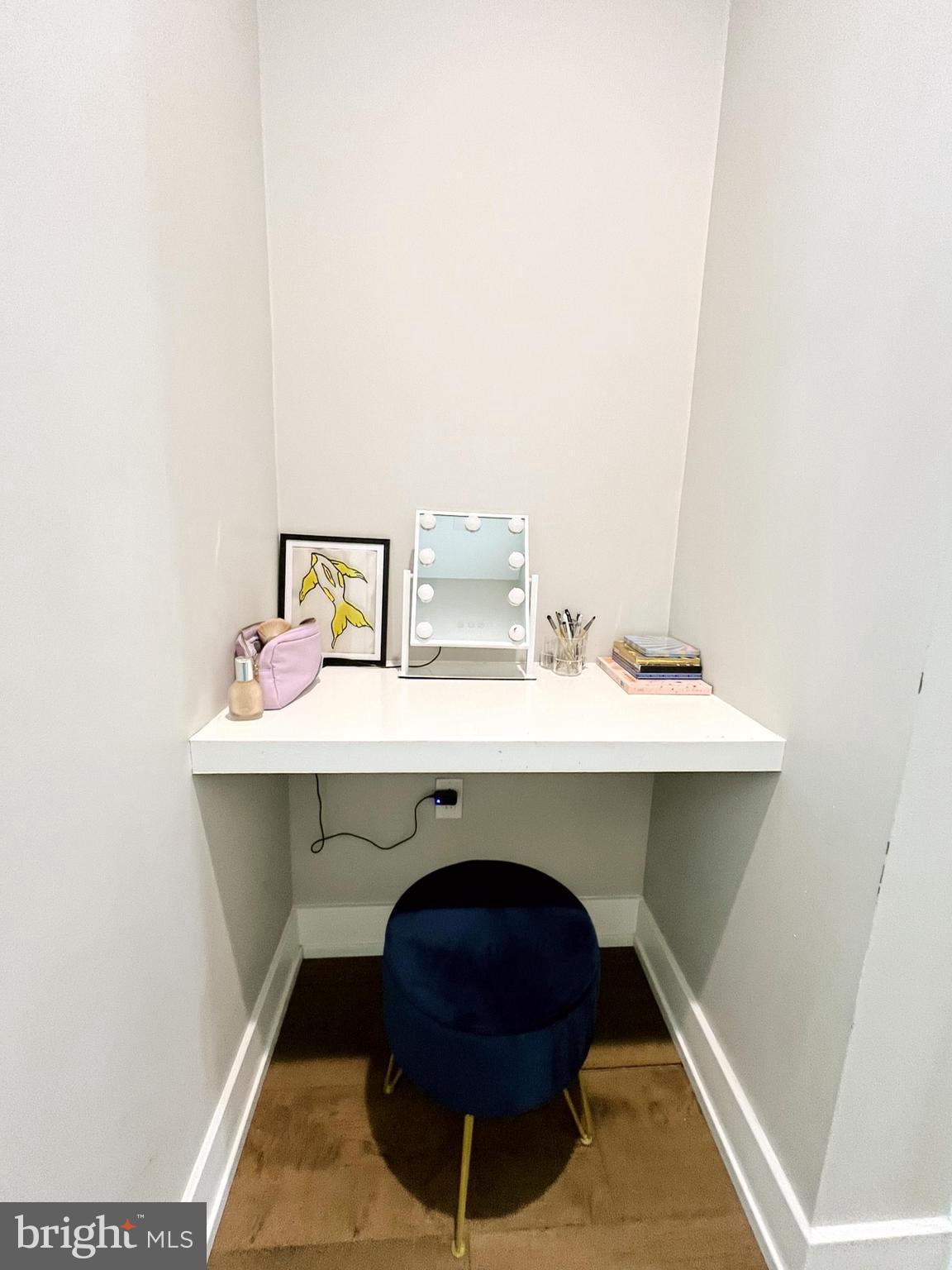 POINT BREEZE - Residential Lease