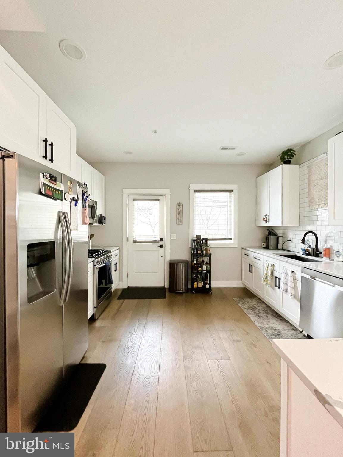 POINT BREEZE - Residential Lease