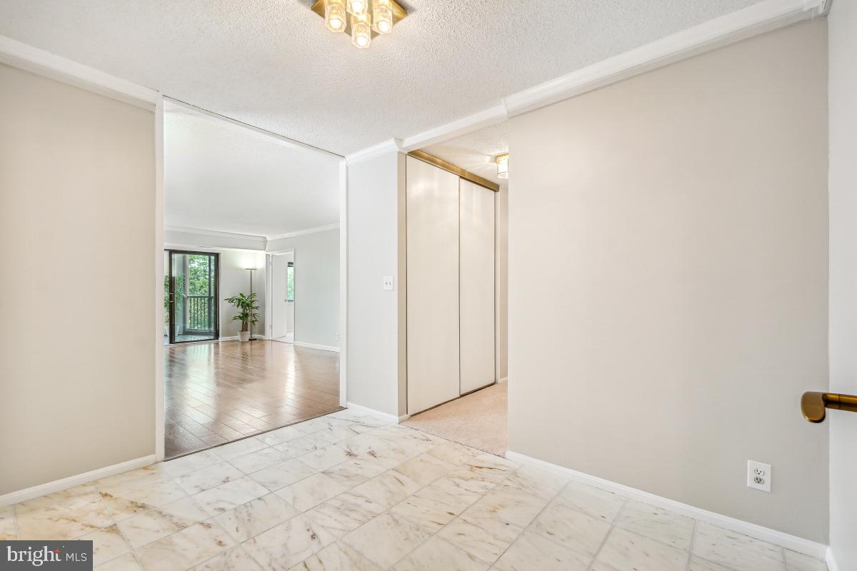 5902 MOUNT EAGLE DRIVE 718