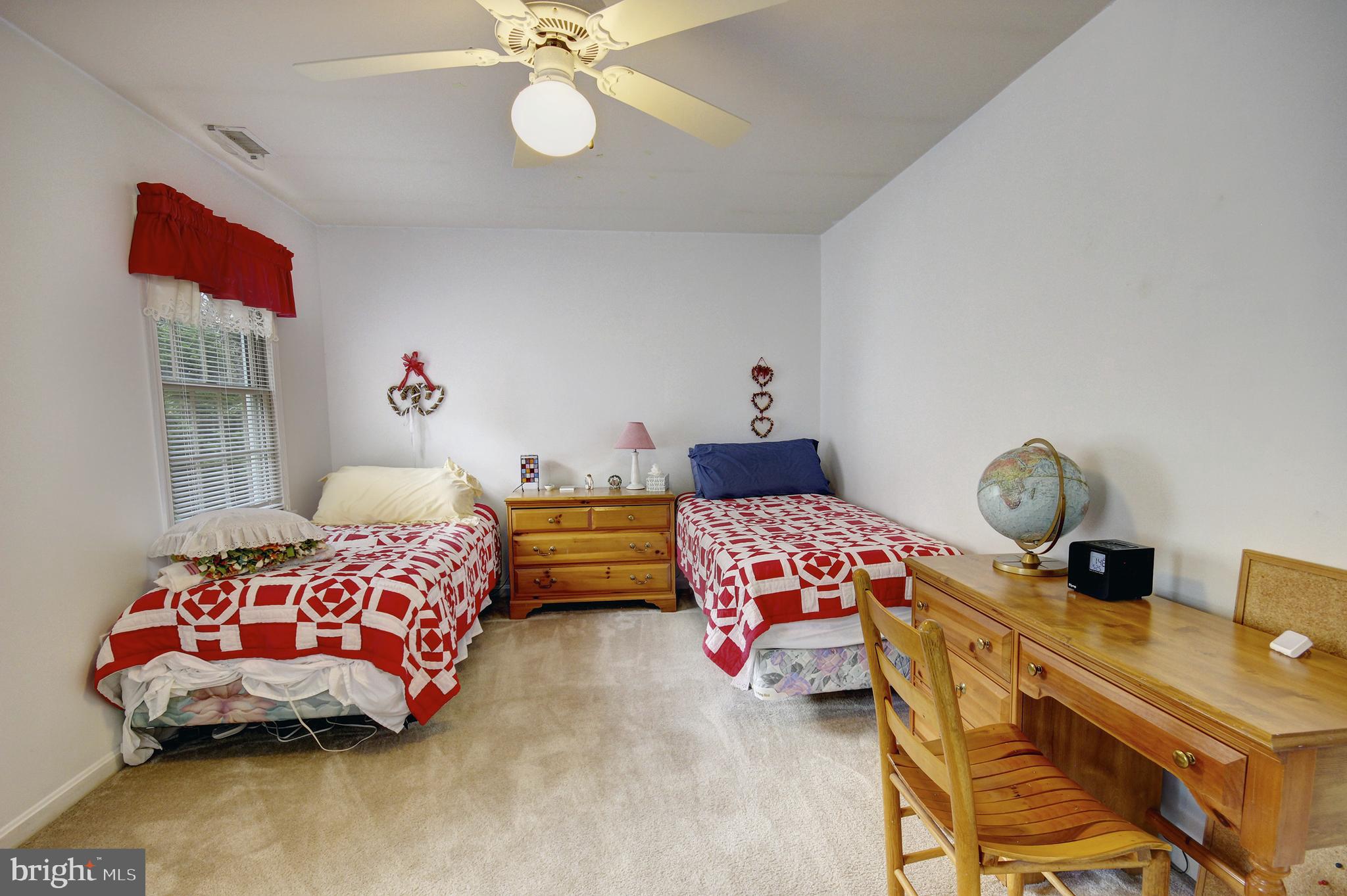 WESTBURY ACRES - Residential