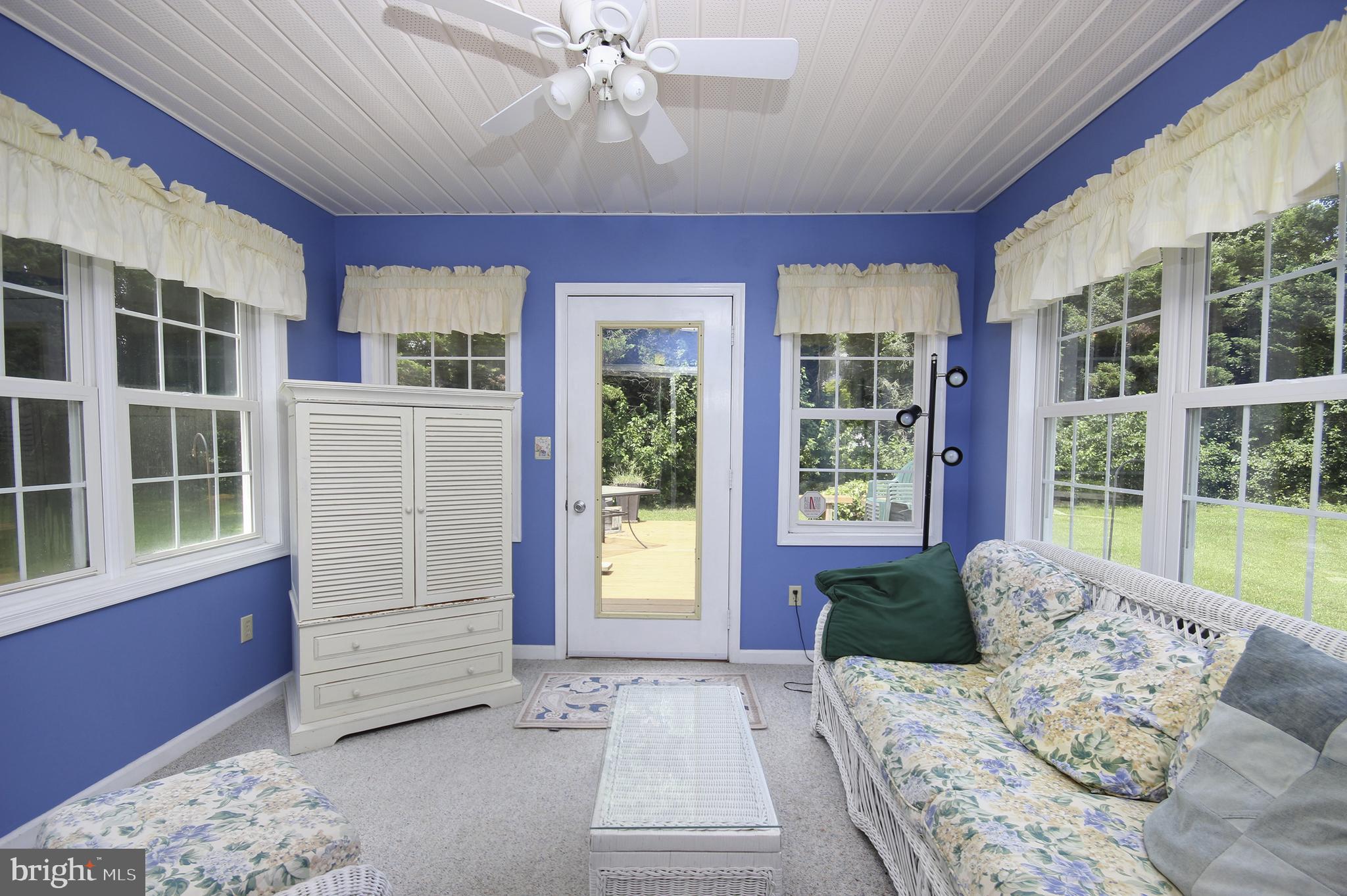 WESTBURY ACRES - Residential