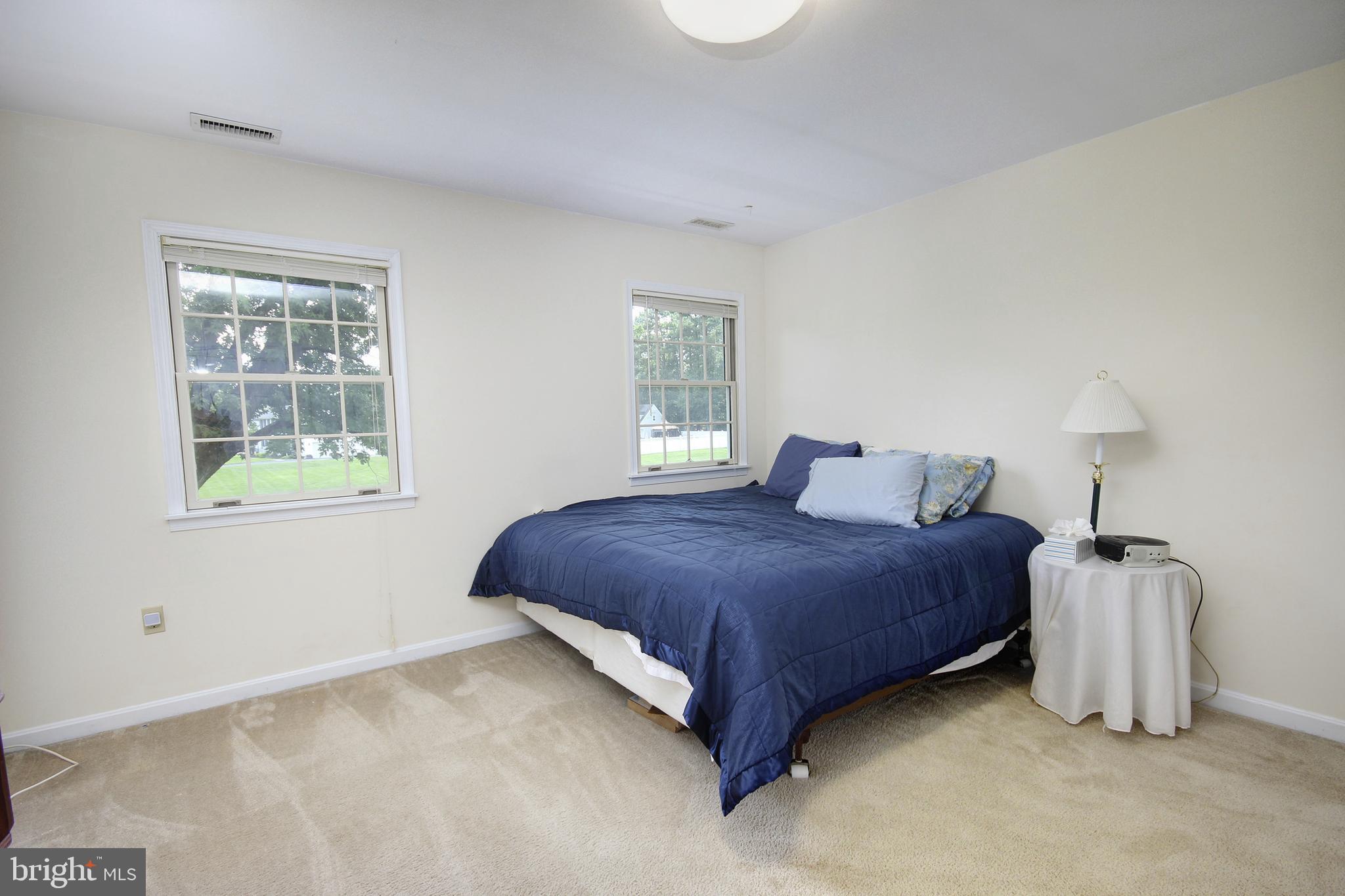 WESTBURY ACRES - Residential