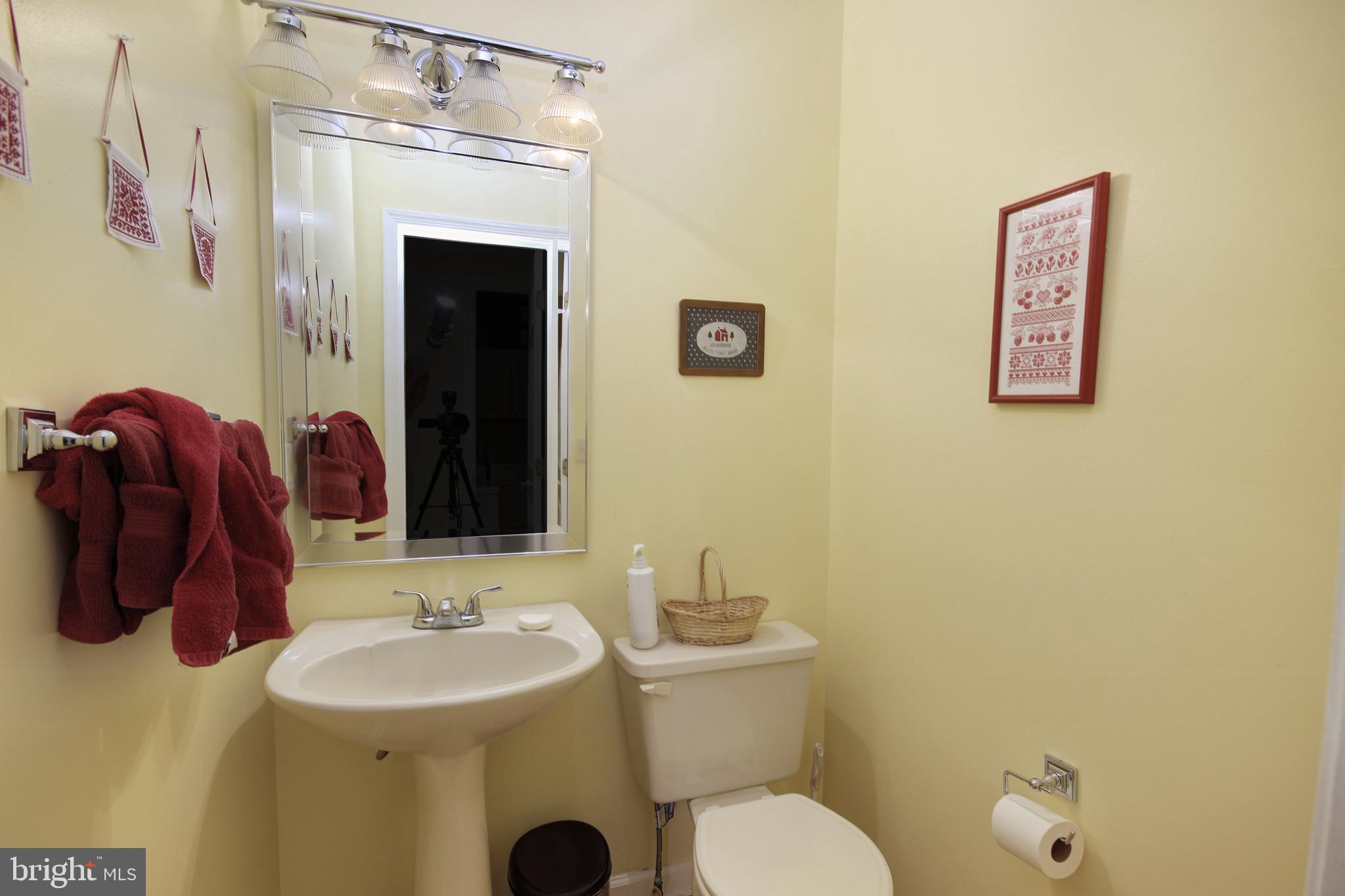 WESTBURY ACRES - Residential