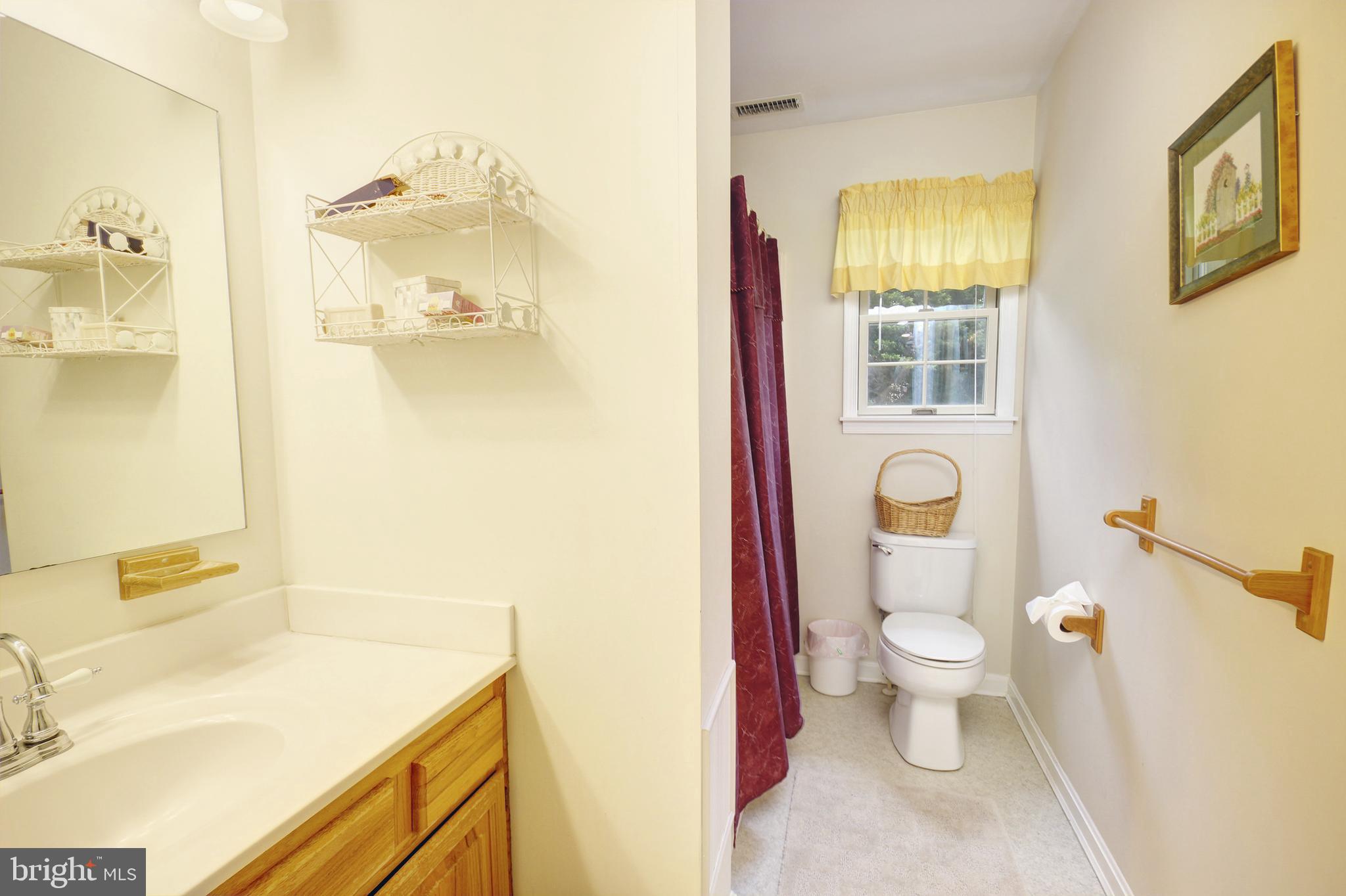 WESTBURY ACRES - Residential