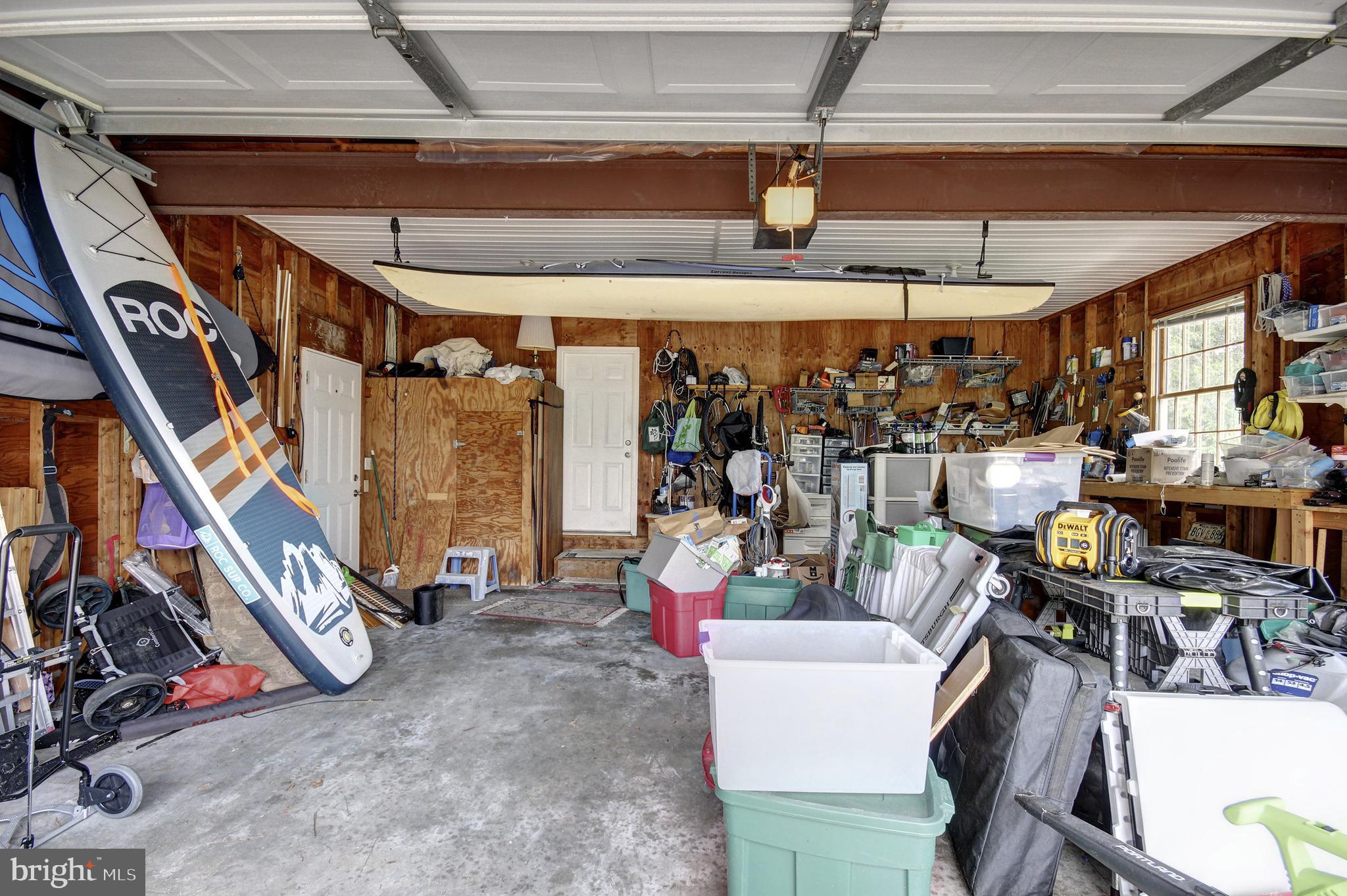 WESTBURY ACRES - Residential