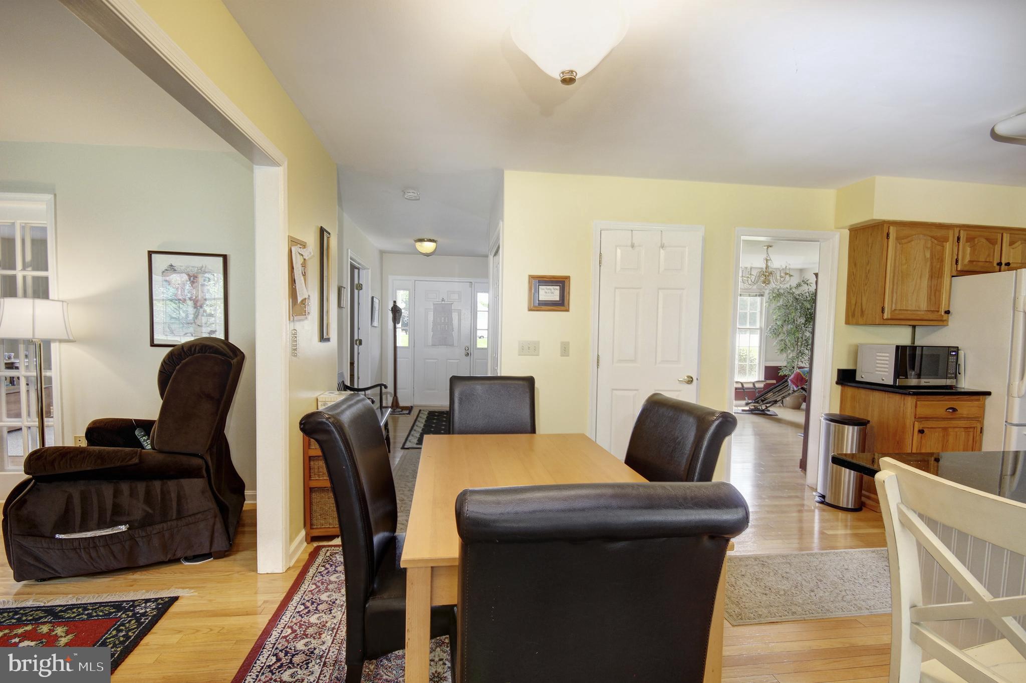 WESTBURY ACRES - Residential