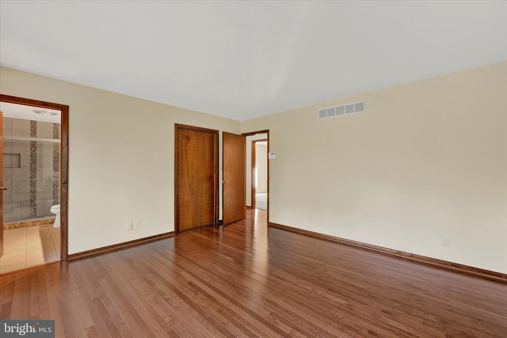 HIGHLANDS HUNT VALLEY - Residential