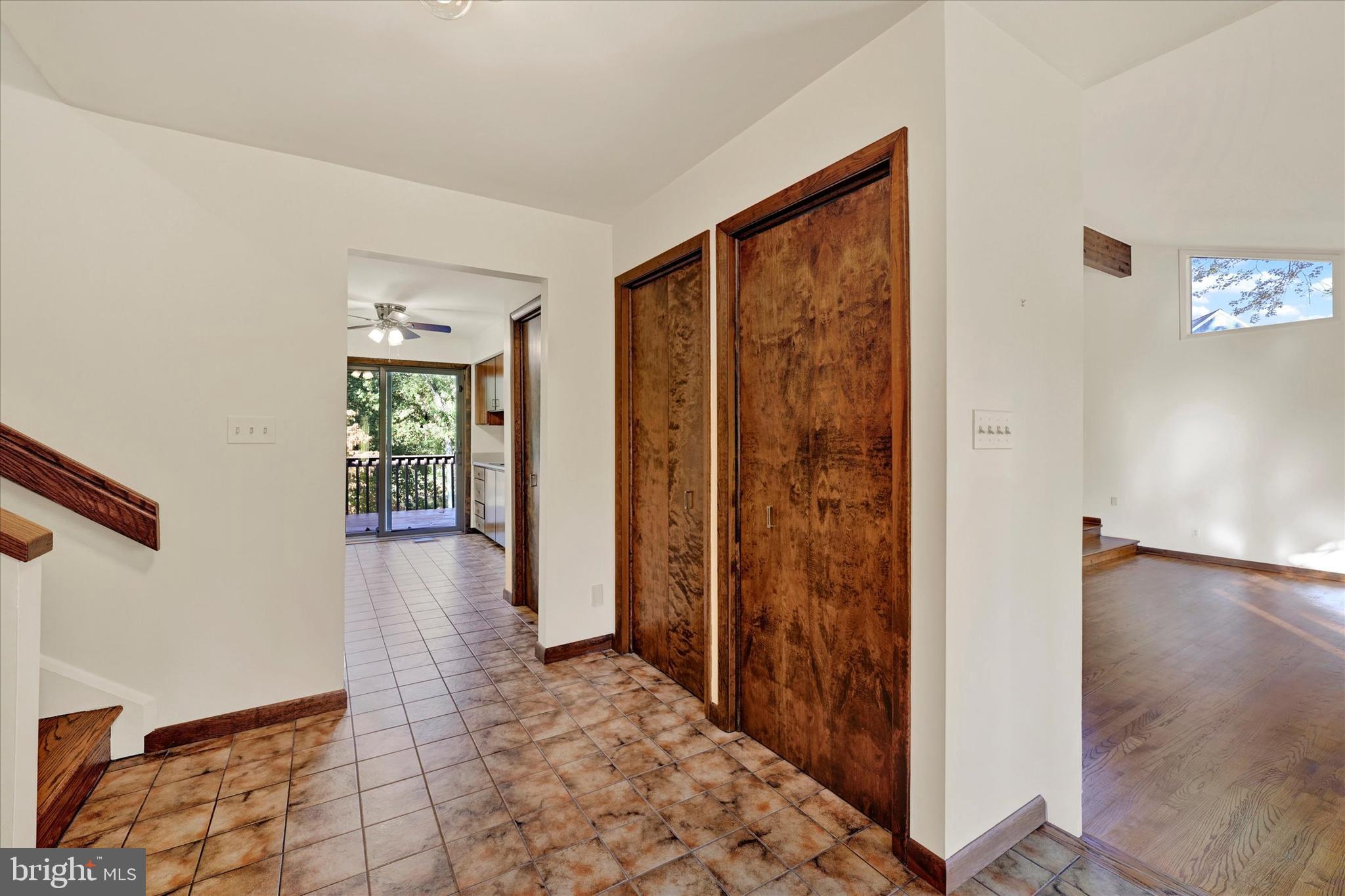 HIGHLANDS HUNT VALLEY - Residential