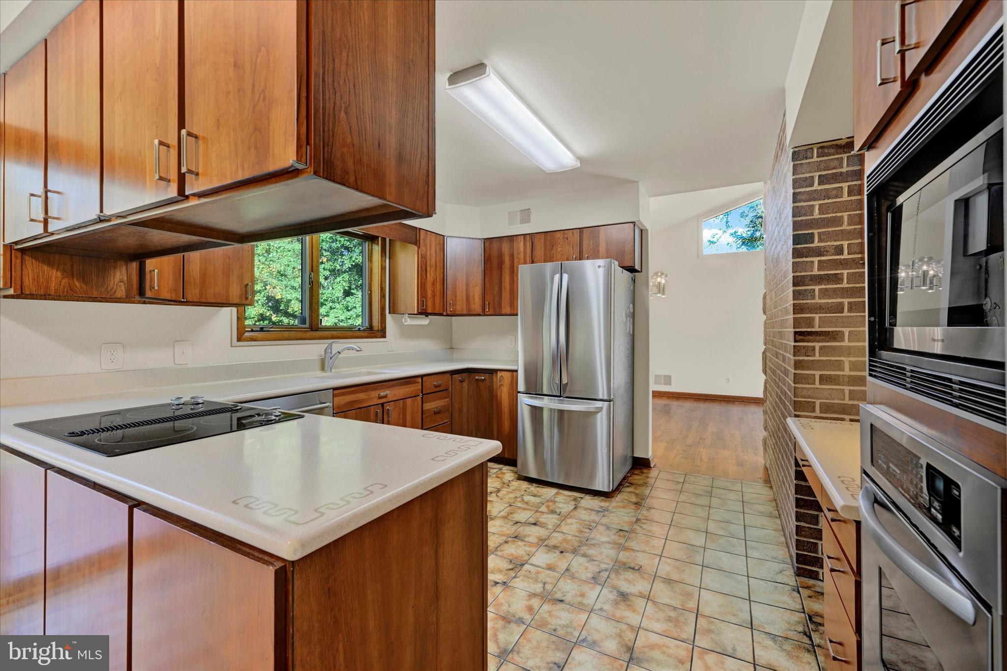 HIGHLANDS HUNT VALLEY - Residential