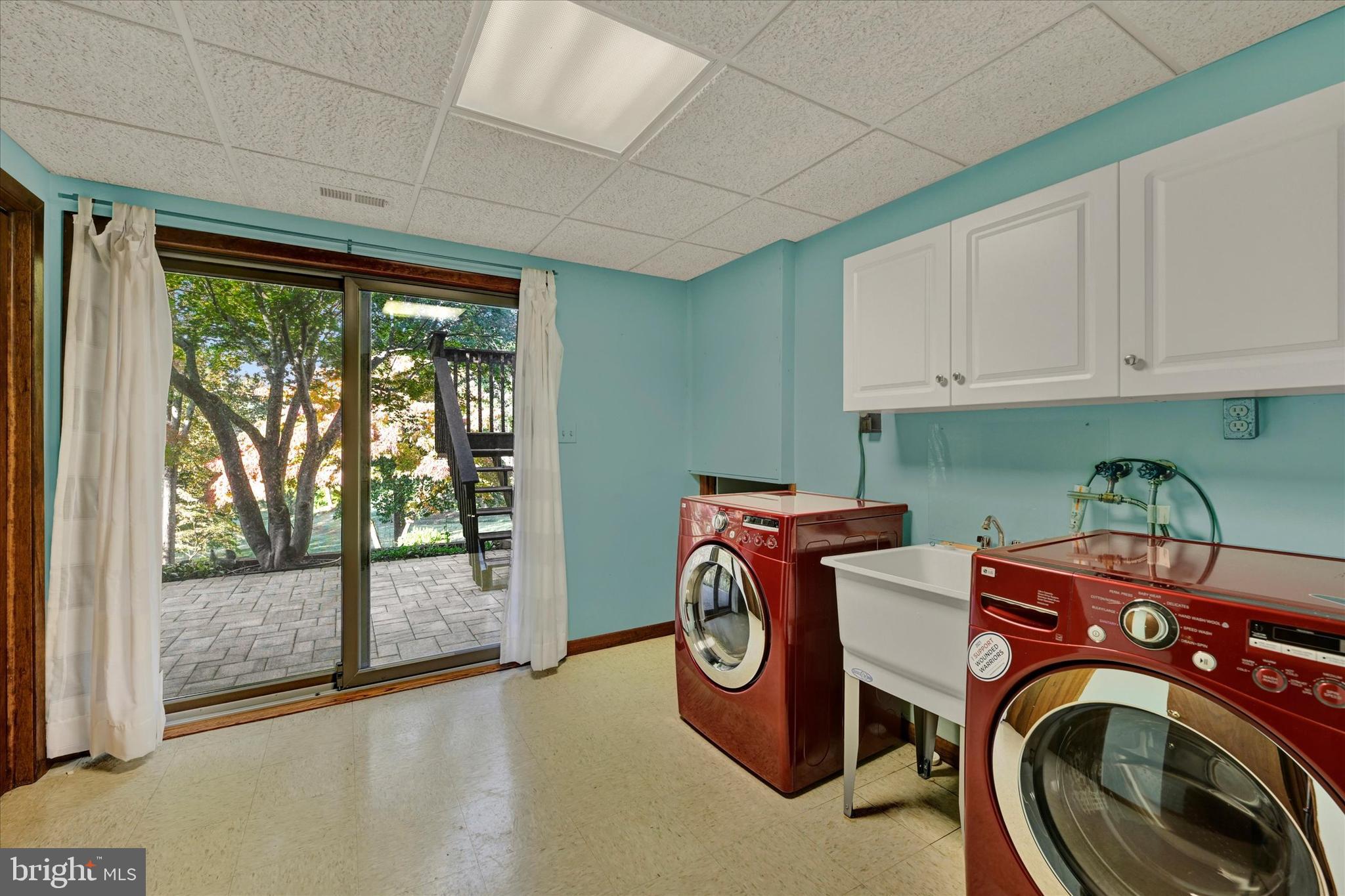 HIGHLANDS HUNT VALLEY - Residential